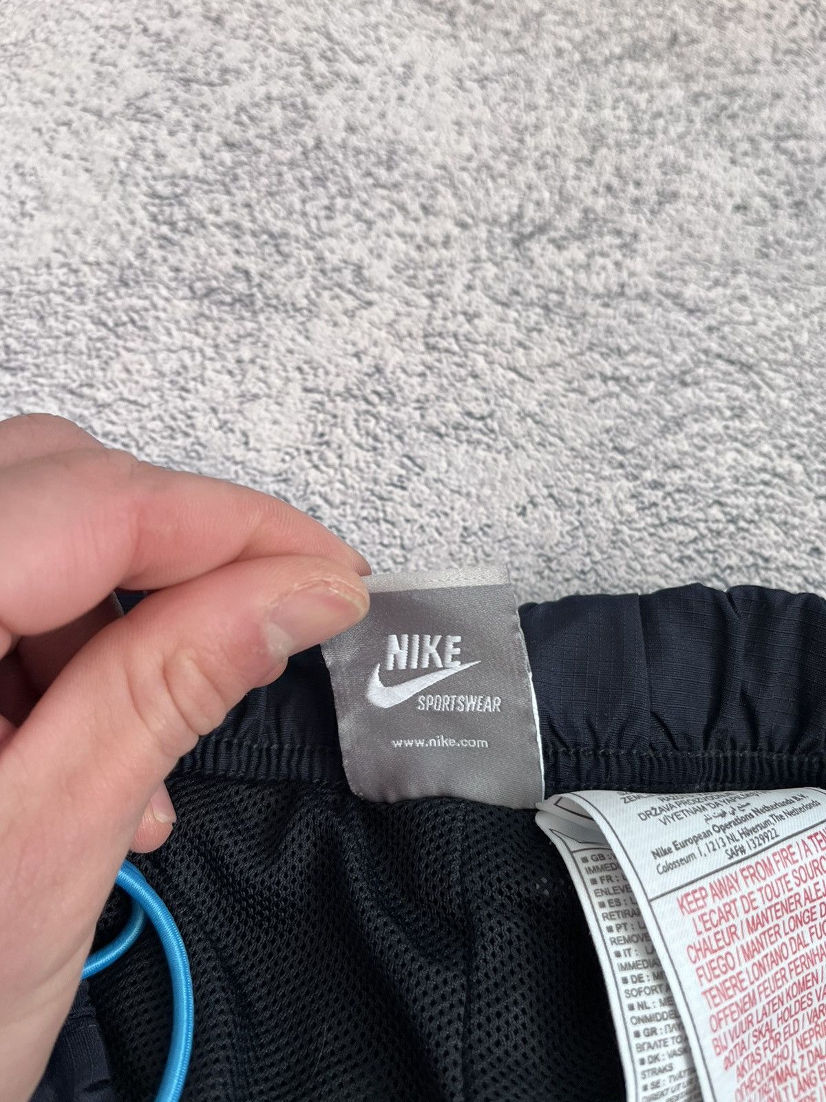 Nike Nike Men’s Track Pants Nylon Vintage Sportswear Blue Size M Size US 32 / EU 48 - 6 Thumbnail