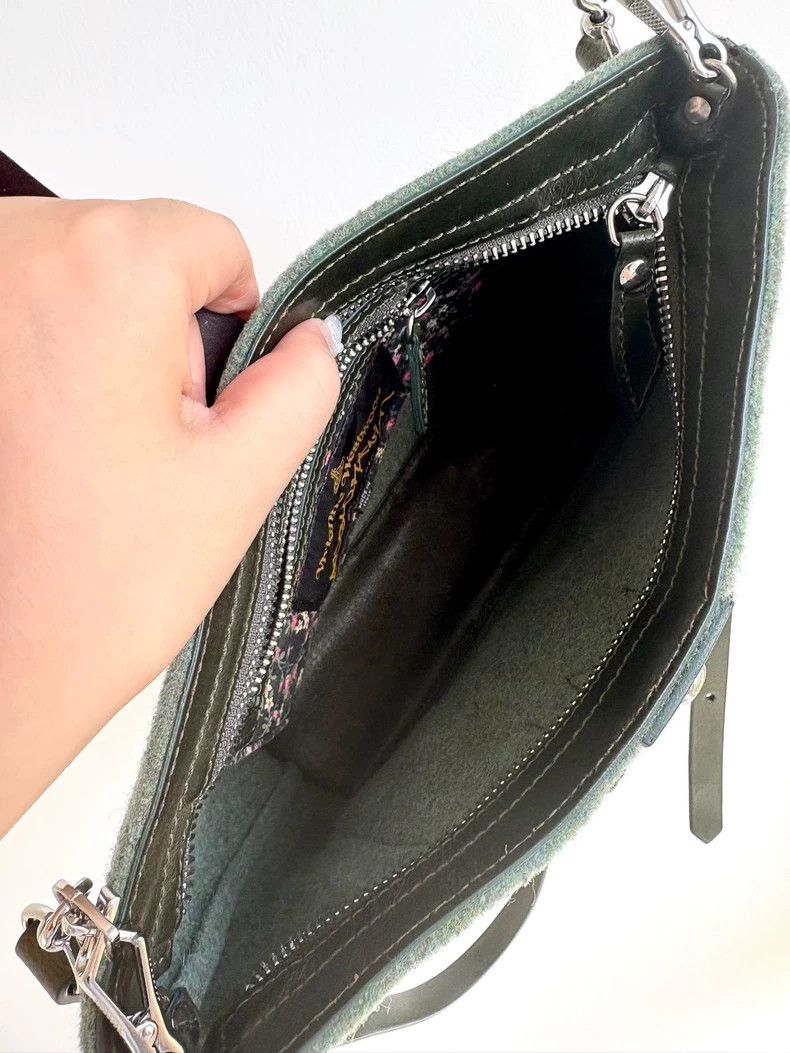 Vivienne Westwood Vivienne Westwood size os Green plush felt bag crossbody ba Size ONE SIZE - 7 Thumbnail