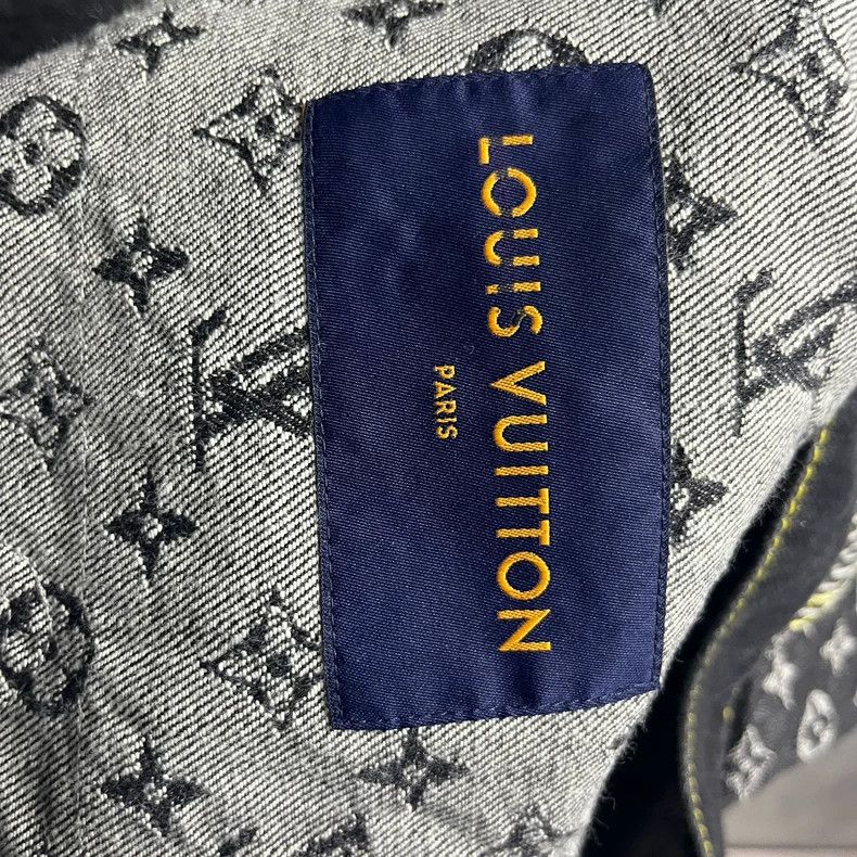 Louis Vuitton Louis Vuitton Black deconstructed patchwork denim jacket wi Size US L / EU 52-54 / 3 - 4 Thumbnail