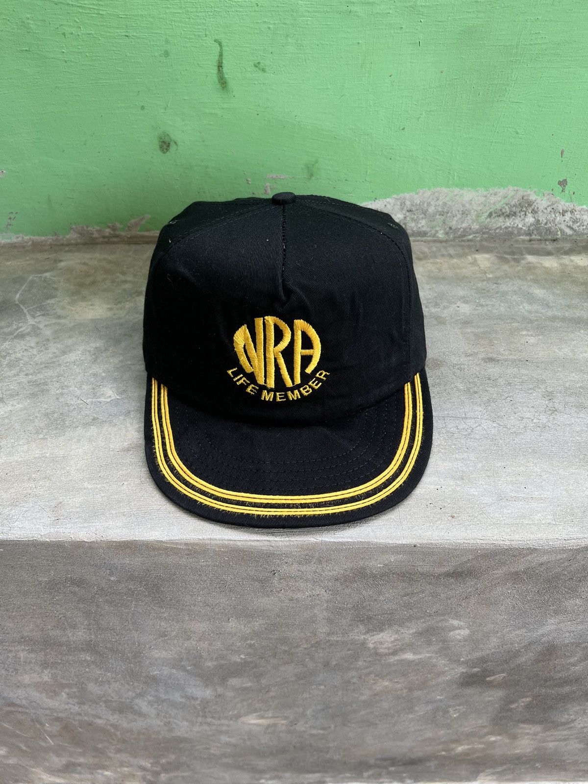 Vintage VINTAGE NRA black snapback baseball hat Life Member Size ONE SIZE - 1 Thumbnail