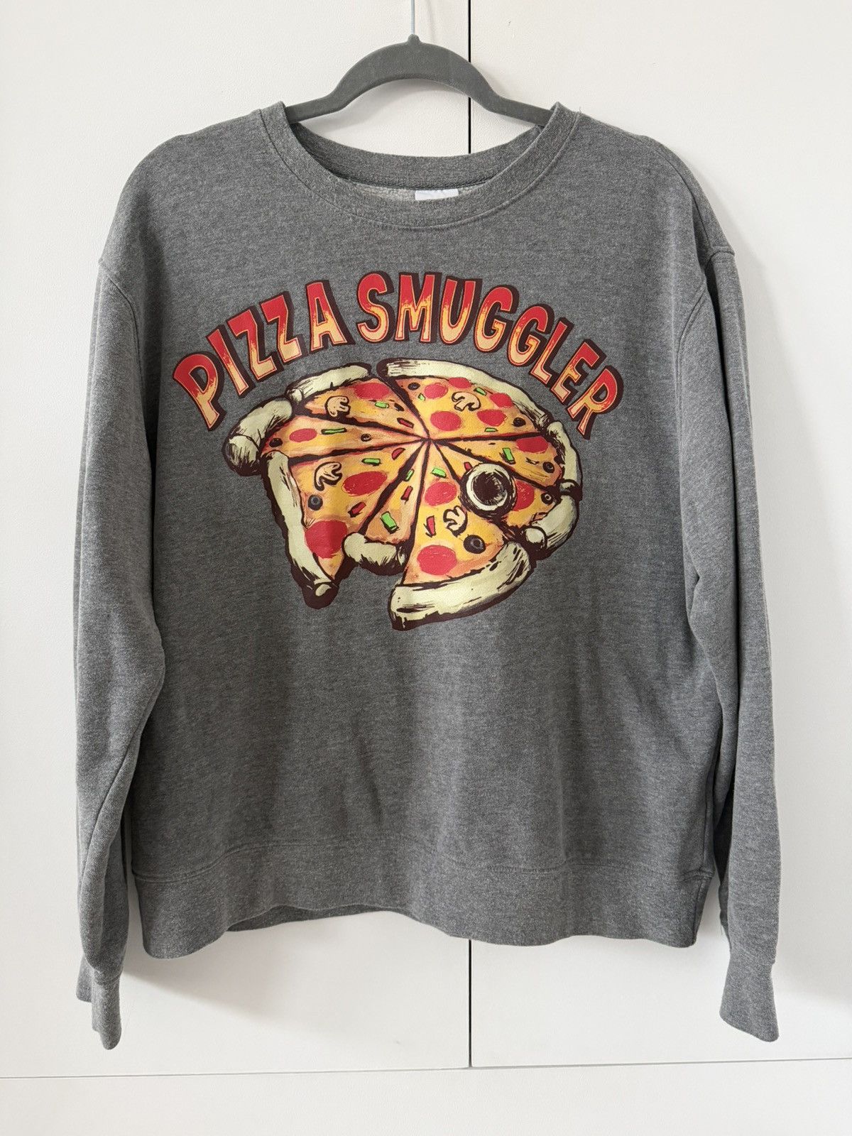 Star Wars Disneyland Star Wars millennium falcon pizza smuggler sweats Size US L / EU 52-54 / 3 - 1 Thumbnail
