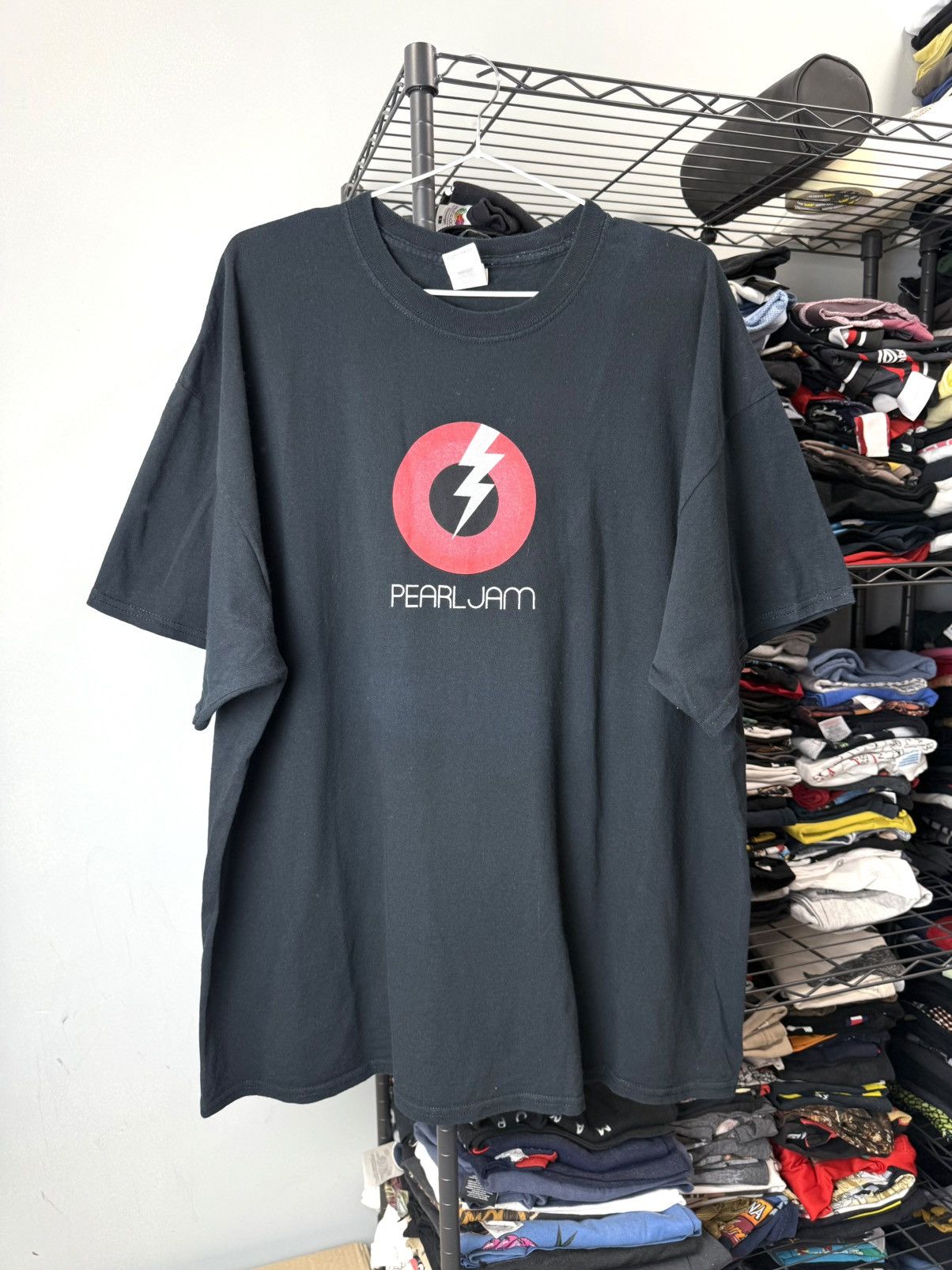 Band Tees Vintage Style Pearl Jam Band Rock T Shirt Size US XXL / EU 58 / 5 - 1 Thumbnail