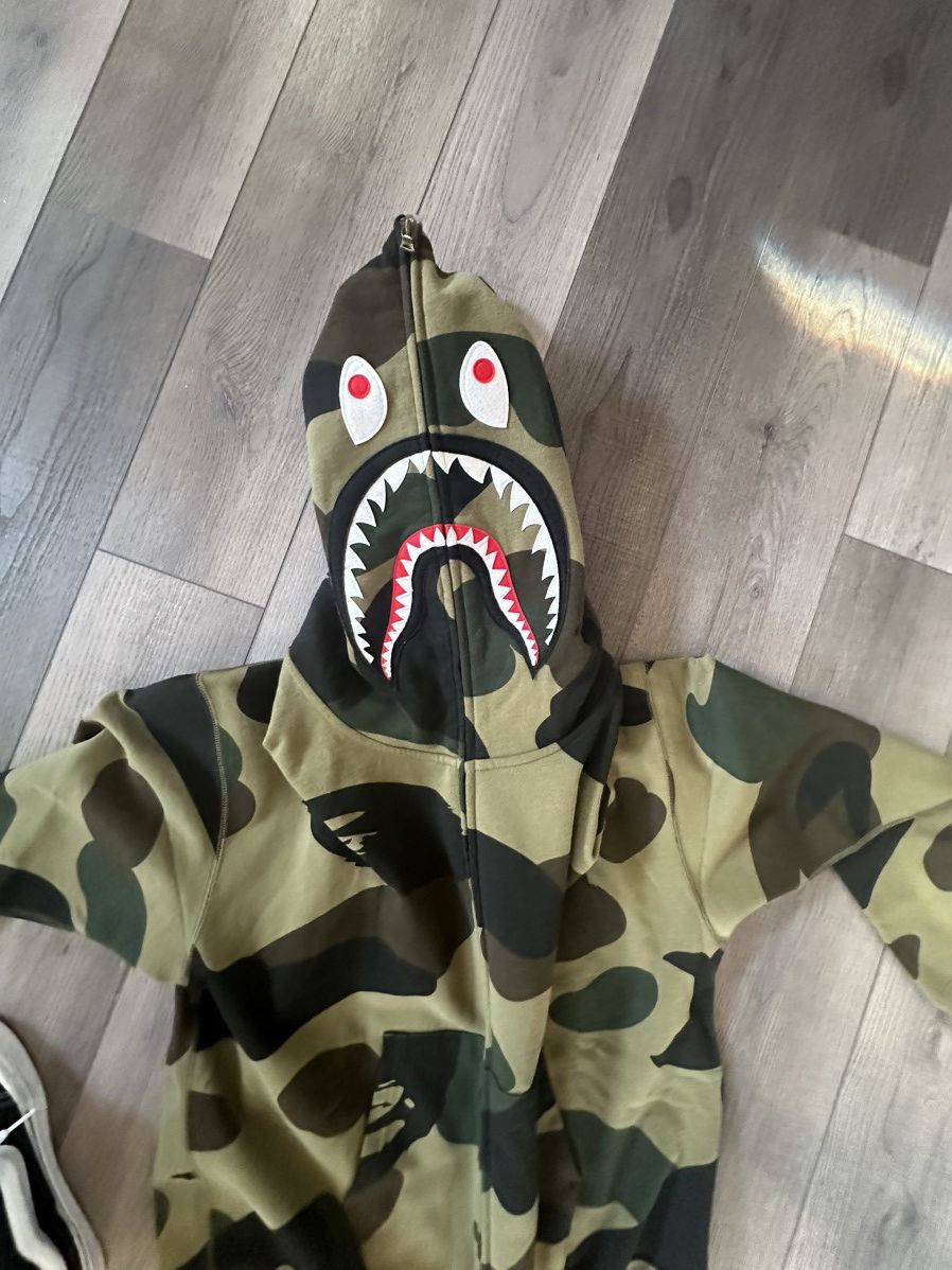 Bape 1st Camo Giant Shark Full Zip hoodie Size US L / EU 52-54 / 3 - 2 Thumbnail
