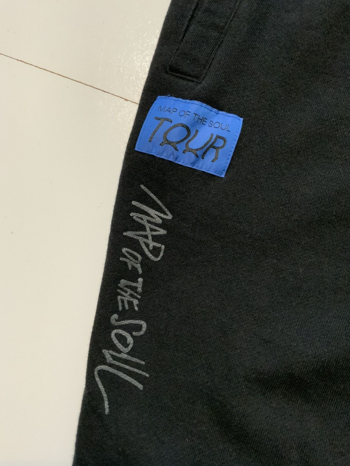 Other BTS Map Of The Soul 7 Tour Official Merch Jogger Sweatpants Size US 32 / EU 48 - 6 Thumbnail