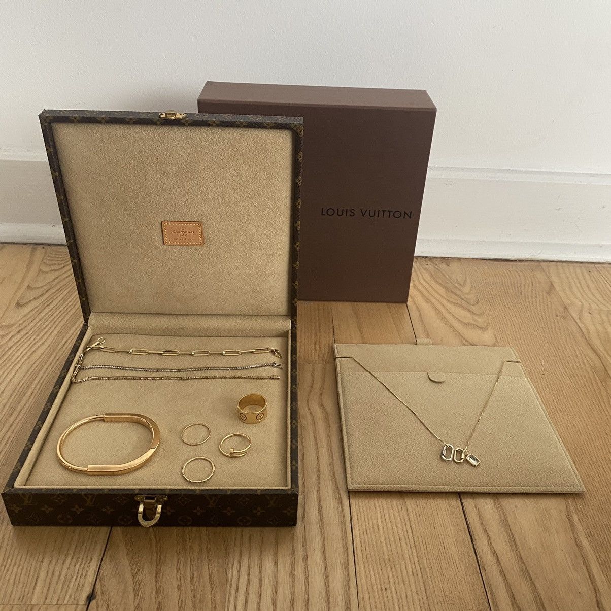 Louis Vuitton Louis Vuitton Jewelry Trunk Case Box Luggage Monogram Decor Size ONE SIZE - 15 Thumbnail