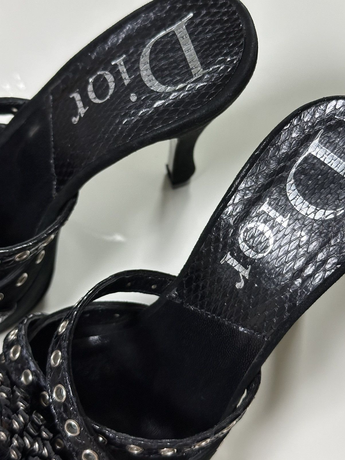 Dior CHRISTIAN DIOR S/S 2003 Suede Grommet Flower Heel Sandals Size US 5.5 / IT 35.5 - 6 Thumbnail