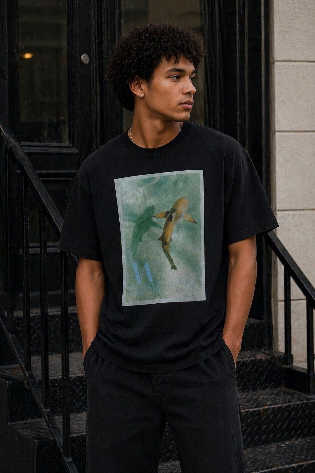 Other Made by Martin Shark Graphic T Black Oversized Streetwear Size US L / EU 52-54 / 3 - 1 Thumbnail