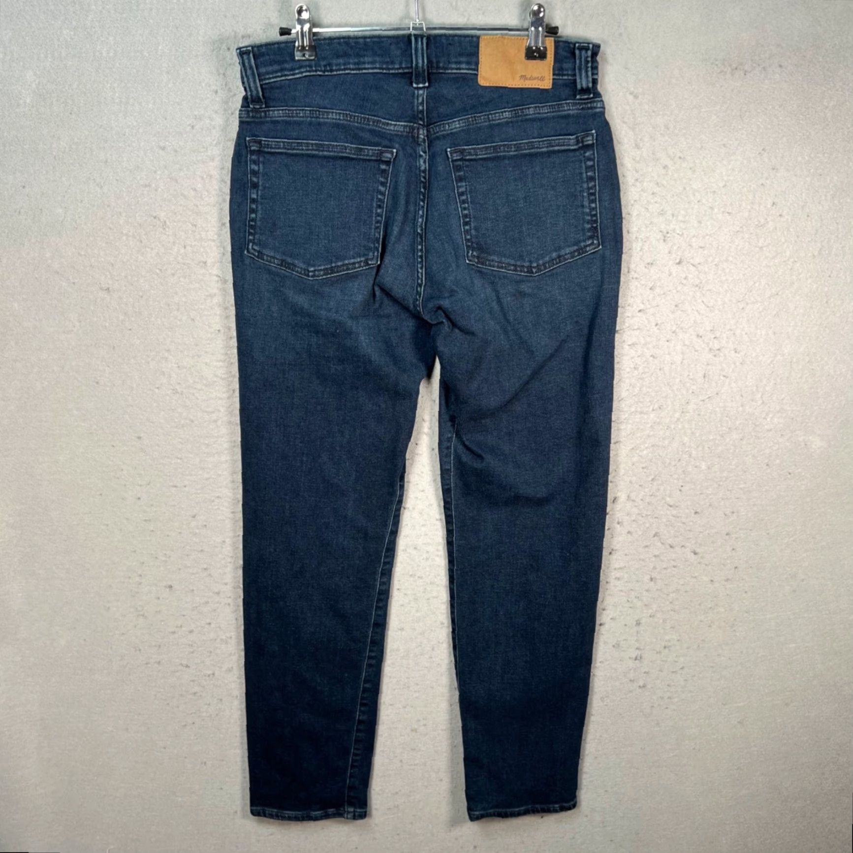 Madewell Madewell Jeans Slim Fit Denim 30 Blue Cotton Blend Mens Regular Waist 30 Inseam 30 Five-Pocket Traditional Zip Vintage No (N/A) Size US 30 / EU 46 - 2 Thumbnail