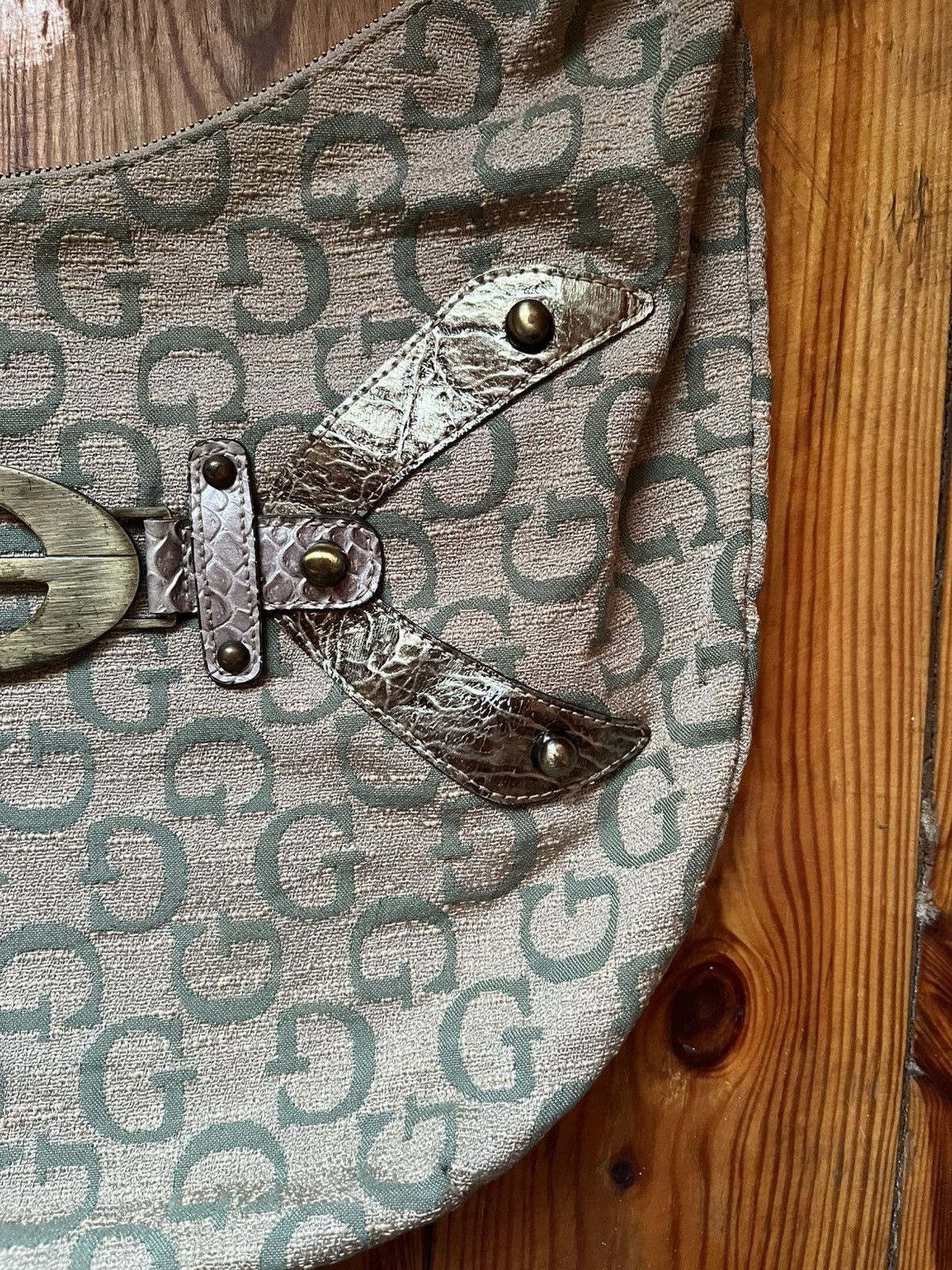 Guess × Vintage ‼️‼️RARE guess vintage bag‼️‼️ Size ONE SIZE - 9 Thumbnail