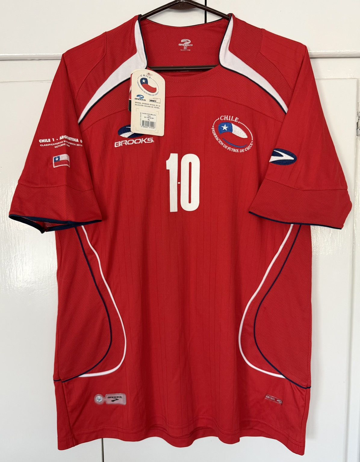 Brooks BROOKS ORELLANA CHILE NATIONAL JERSEY 2008 WORLD CUP SOCCER Size US XL / EU 56 / 4 - 1 Thumbnail