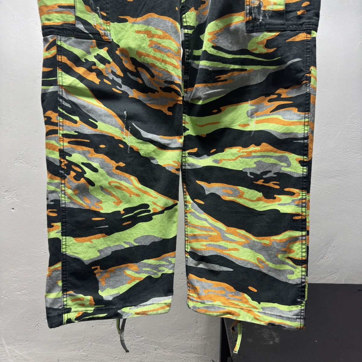 ERL ERL Camo Cargo Pants Faded Distressed Large Size US 36 / EU 52 - 13 Thumbnail