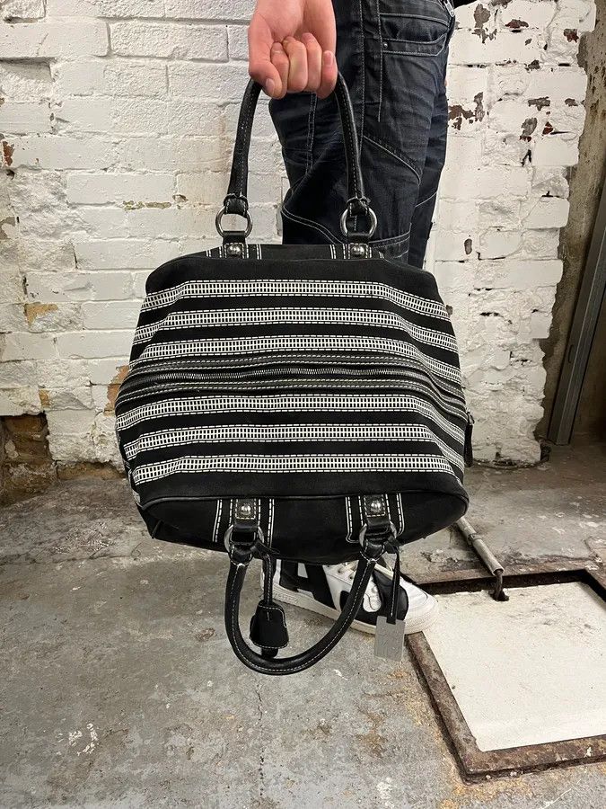 Dolce & Gabbana AW2010 Dolce & Gabbana Black Canvas Trompe Loeil Zip Lily Bag Size ONE SIZE - 3 Thumbnail
