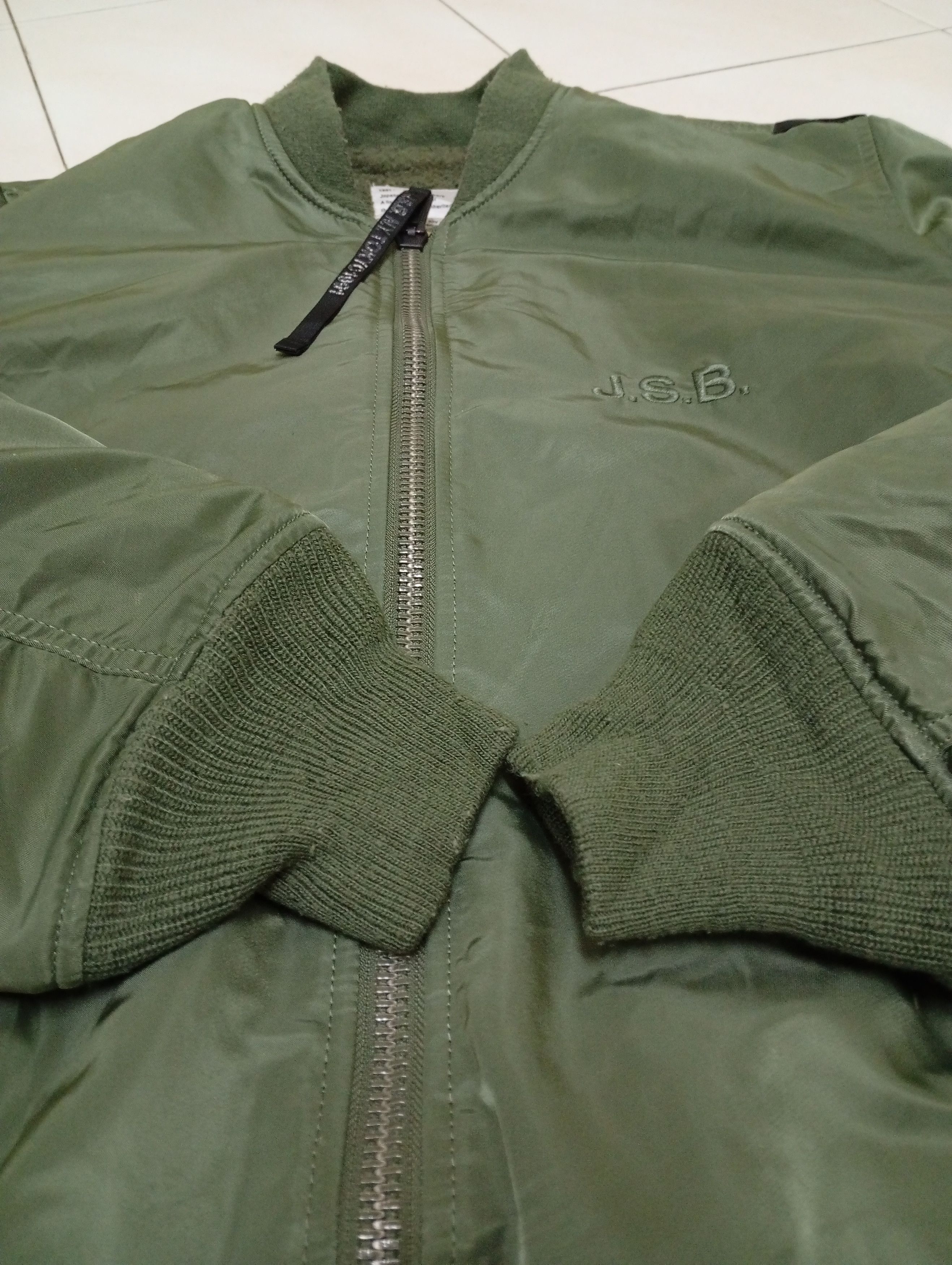 Alpha Industries J.soul brother X alpha industries Size US L / EU 52-54 / 3 - 9 Thumbnail