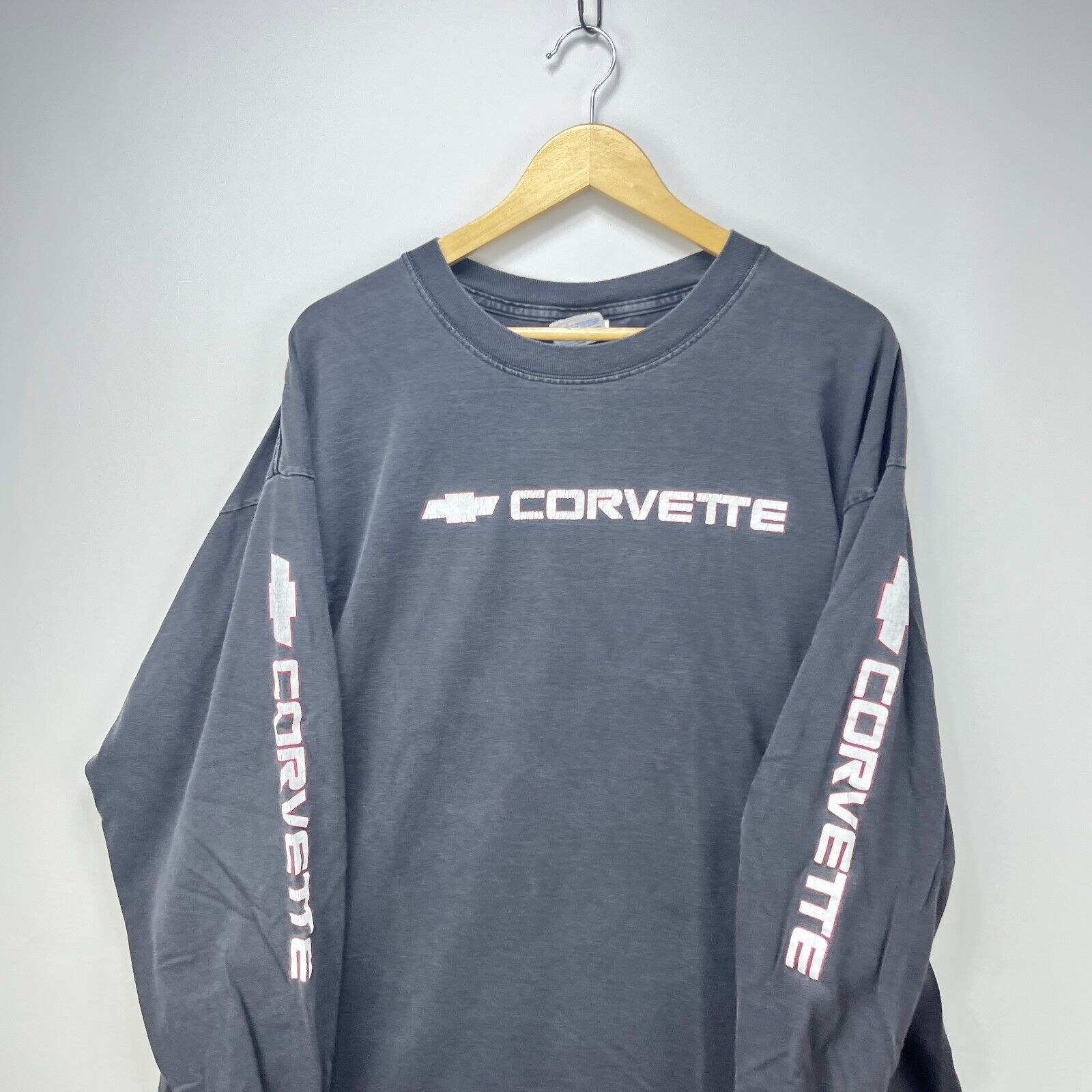 Chevrolet × Vintage Vintage Corvette Sun-Faded Black Long Sleeve Car Shirt XXL Size US XXL / EU 58 / 5 - 2 Thumbnail