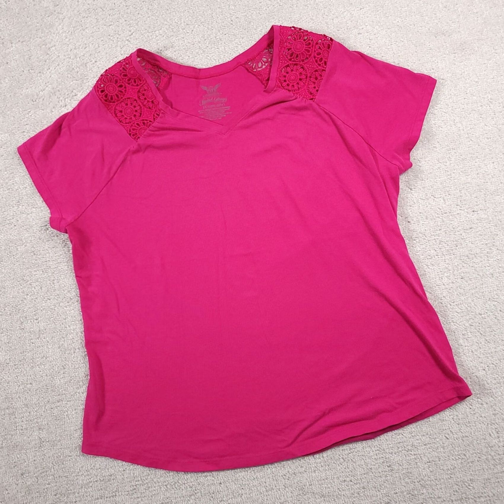 Faded Glory Faded Glory Shirt Women's Plus 2X Bright Pink Crochet Shoulder Short Sleeve Size XXL / US 16-18 / IT 52-54 - 2 Thumbnail