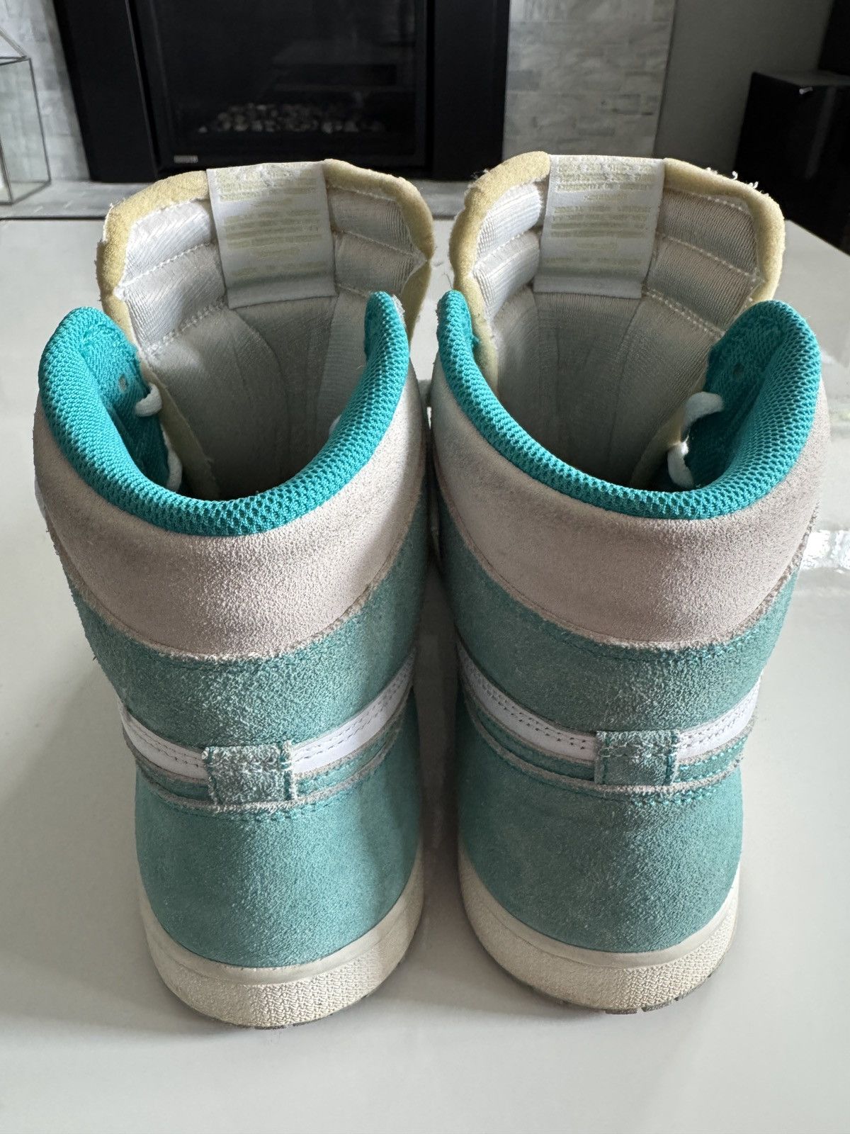 Jordan Brand Air Jordan 1 High OG Turbo Green 2019 Size US 11 / EU 44 - 10 Thumbnail