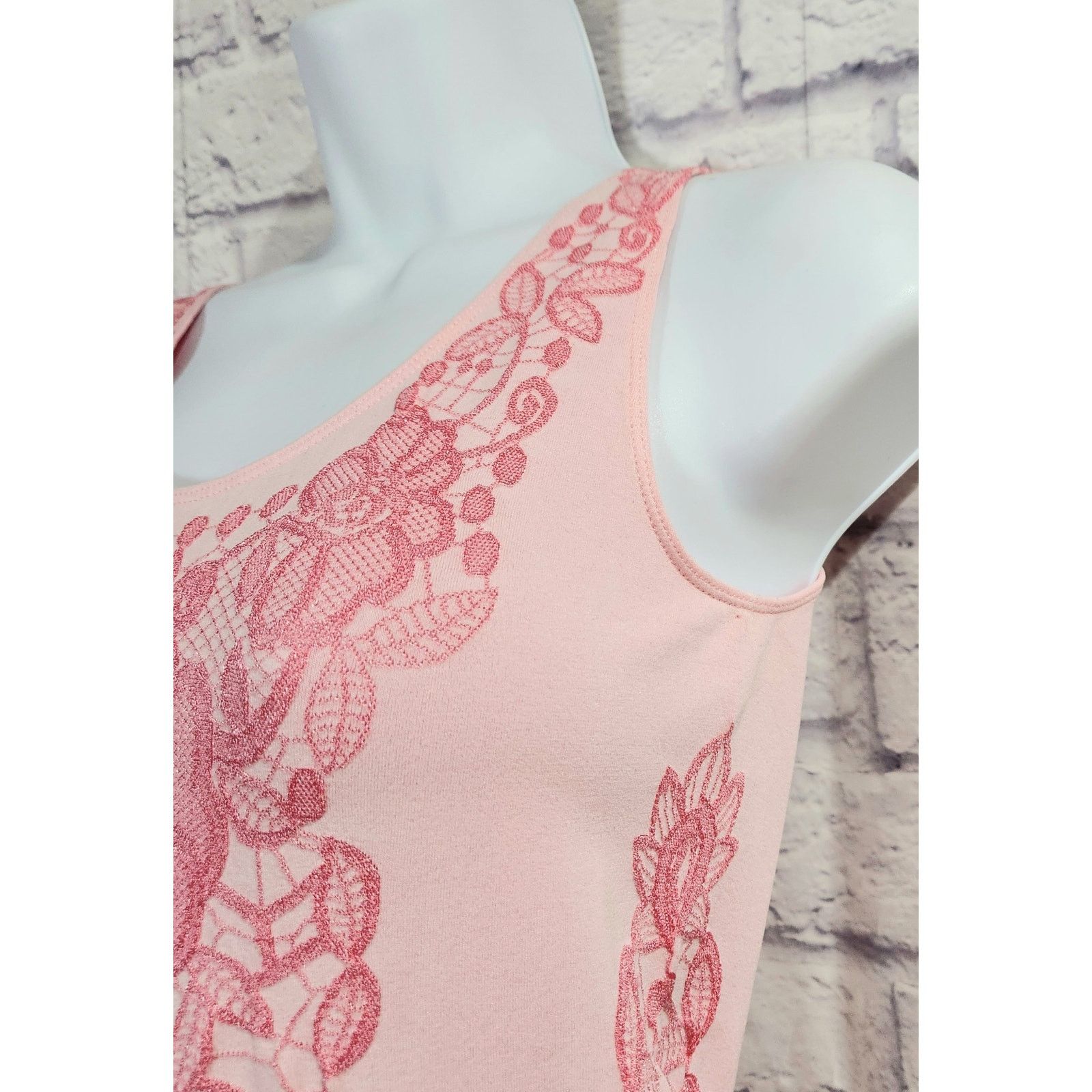 Other Soho Girls Pink Lace Overlay Detail Tank Top One Size Fits Size ONE SIZE - 2 Thumbnail