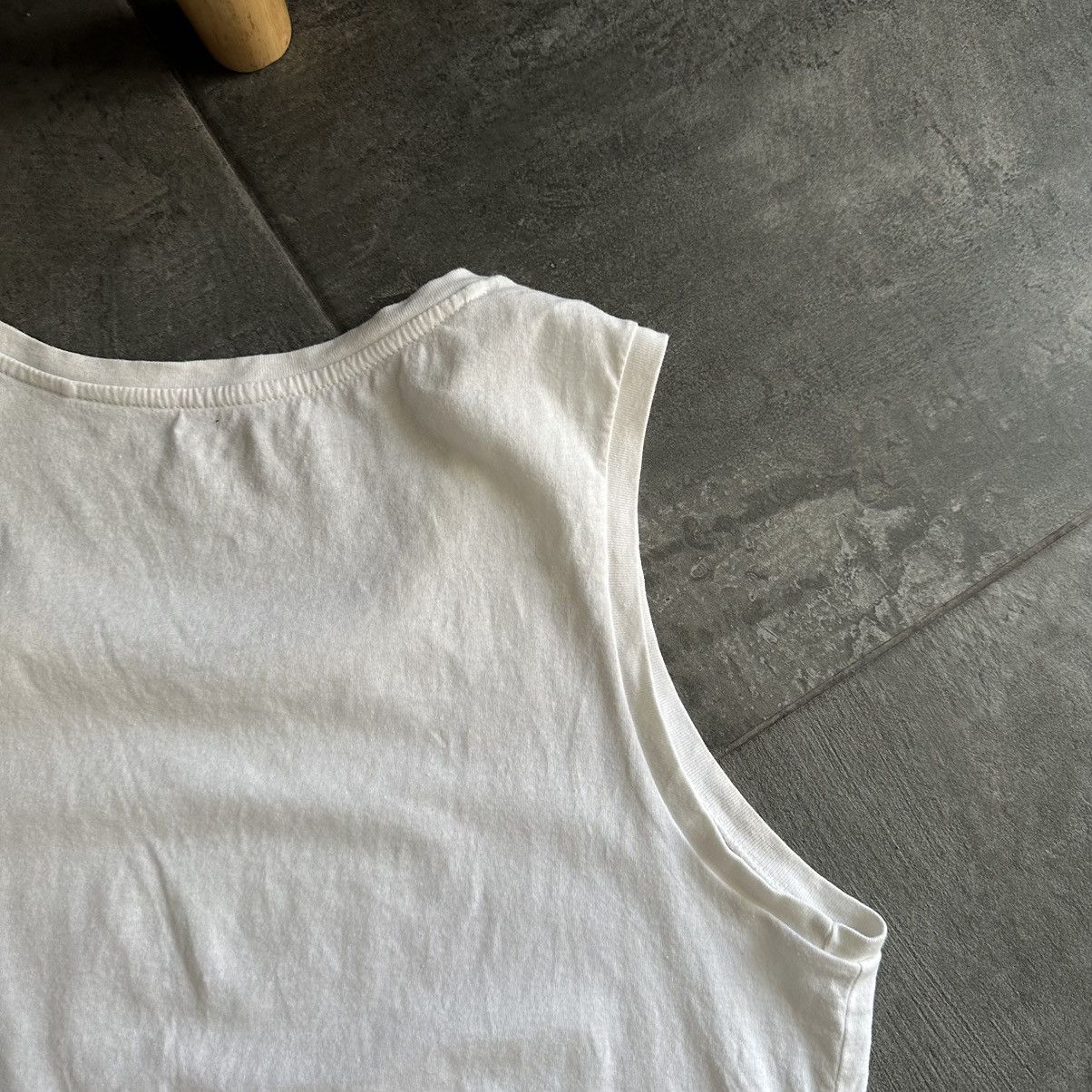 Levi's × Vintage Vintage Levi’s Tank Top Sleeveless Y2K Centre Logo 00s Size M / US 6-8 / IT 42-44 - 7 Thumbnail