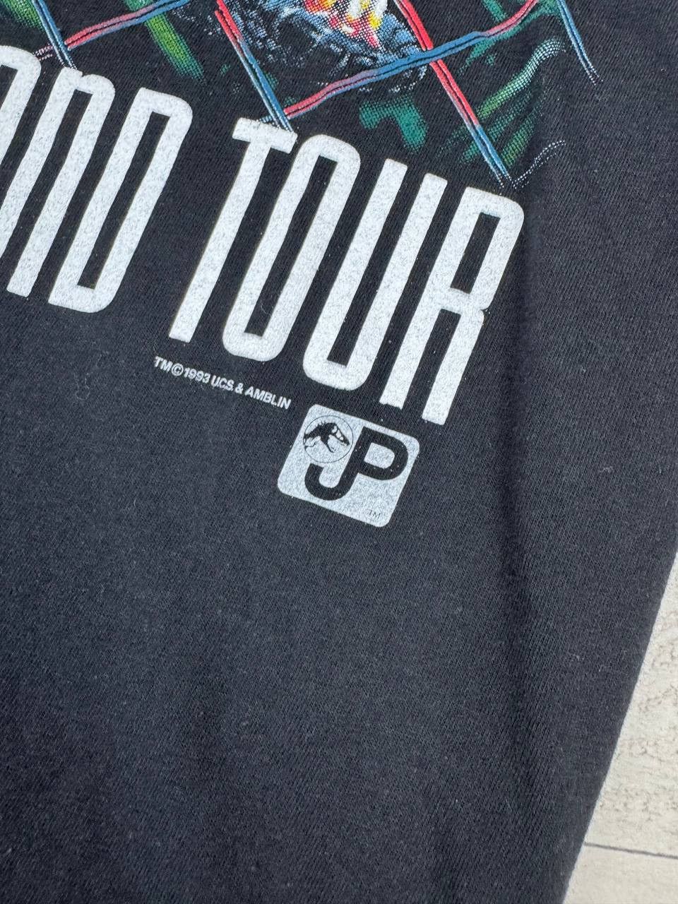 Vintage Vintage 1993 Jurassic Park Island Tour T-Shirt Size US S / EU 44-46 / 1 - 5 Thumbnail