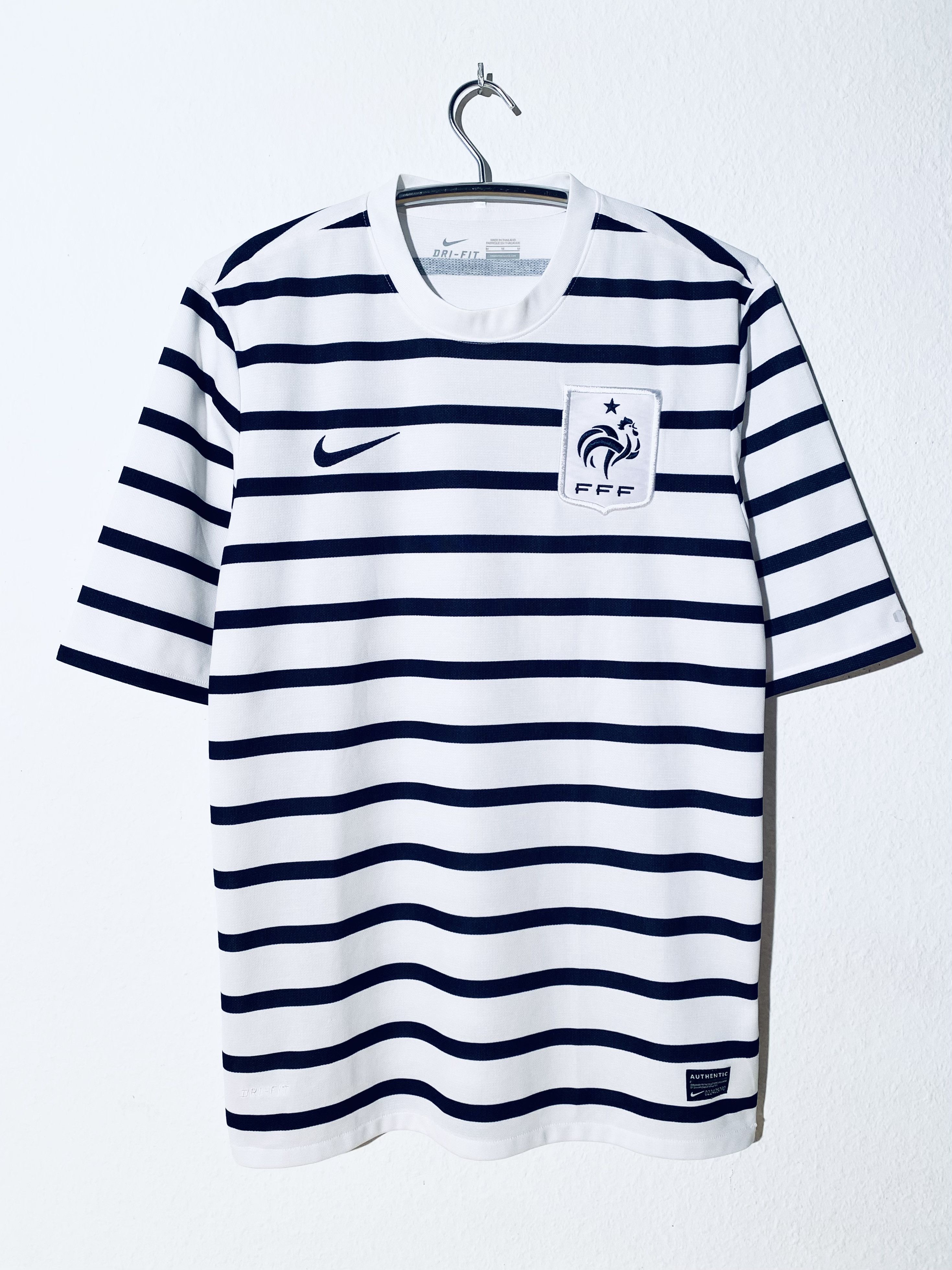 Karl Lagerfeld France Away Shirt Jersey 2011 / 2012 Lagerfeld Size US M / EU 48-50 / 2 - 1 Thumbnail