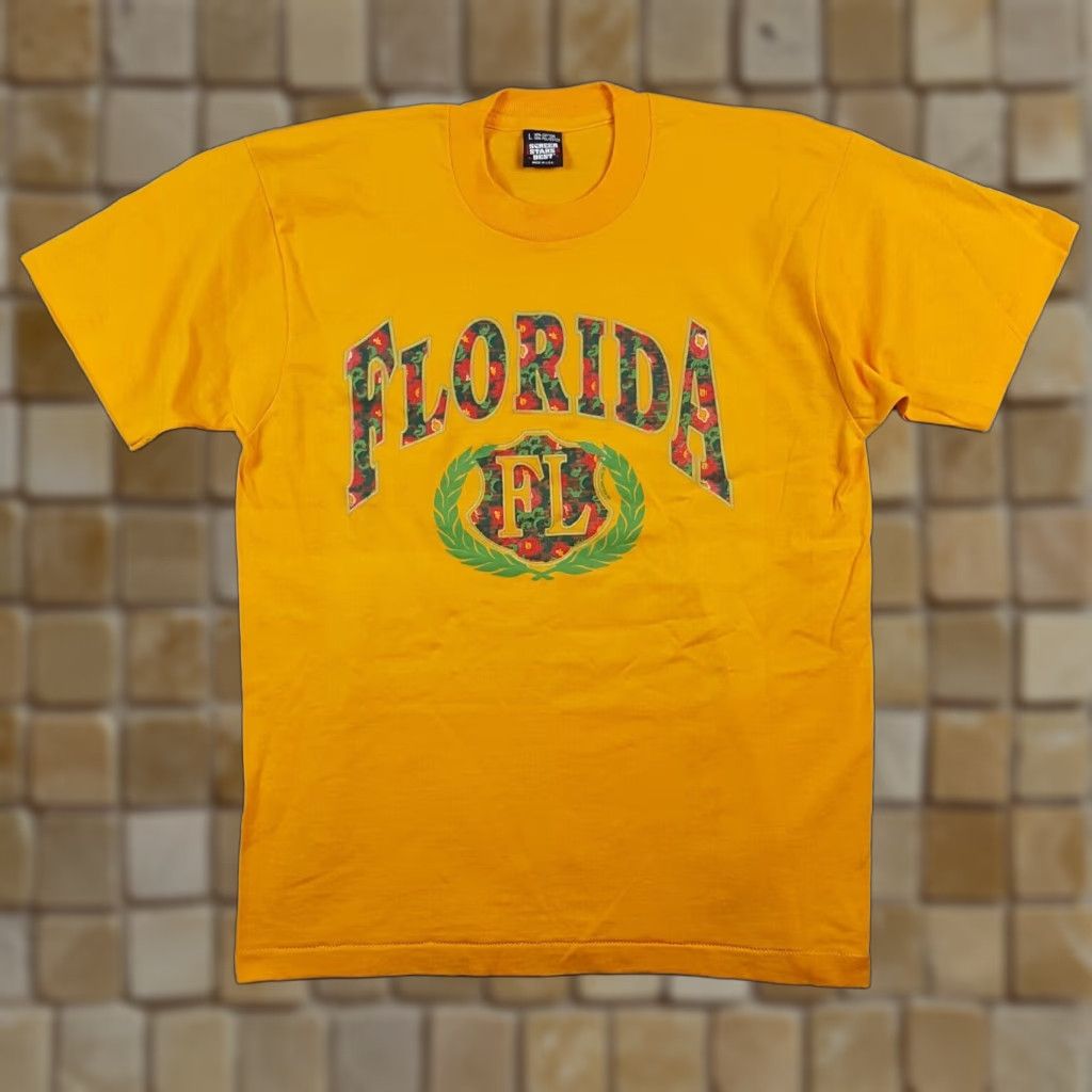 Vintage VINTAGE Screen Stars Best Florida Floral Logo T-Shirt L Yellow 90s Outdoor Mens Size US L / EU 52-54 / 3 - 1 Thumbnail
