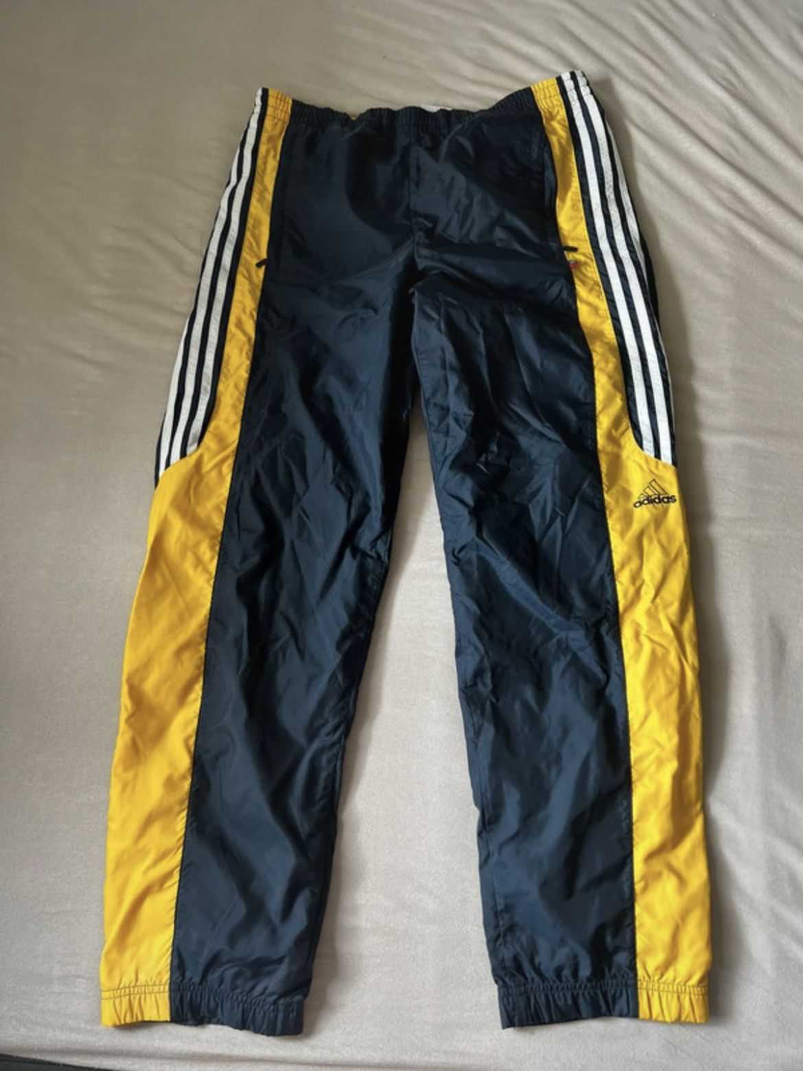 Adidas Adidas Vintage Trackpants Size 25" / US 0 / IT 36 - 1 Thumbnail