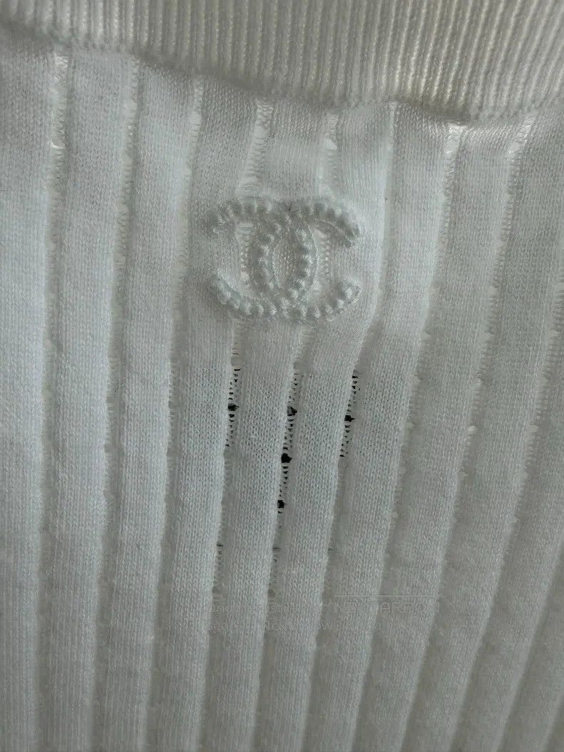Chanel Chanel White suspender vest Size XS / US 0-2 / IT 36-38 - 4 Thumbnail