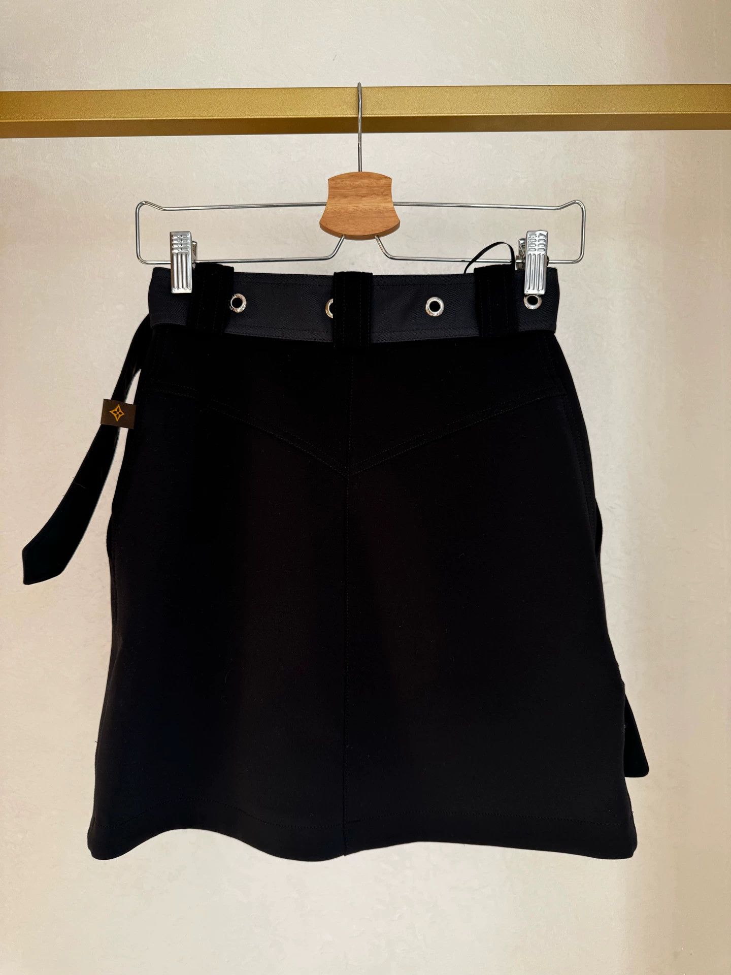 Louis Vuitton LV black high-waisted logo casual skirt 34 Size 25" / US 0 / IT 36 - 3 Thumbnail