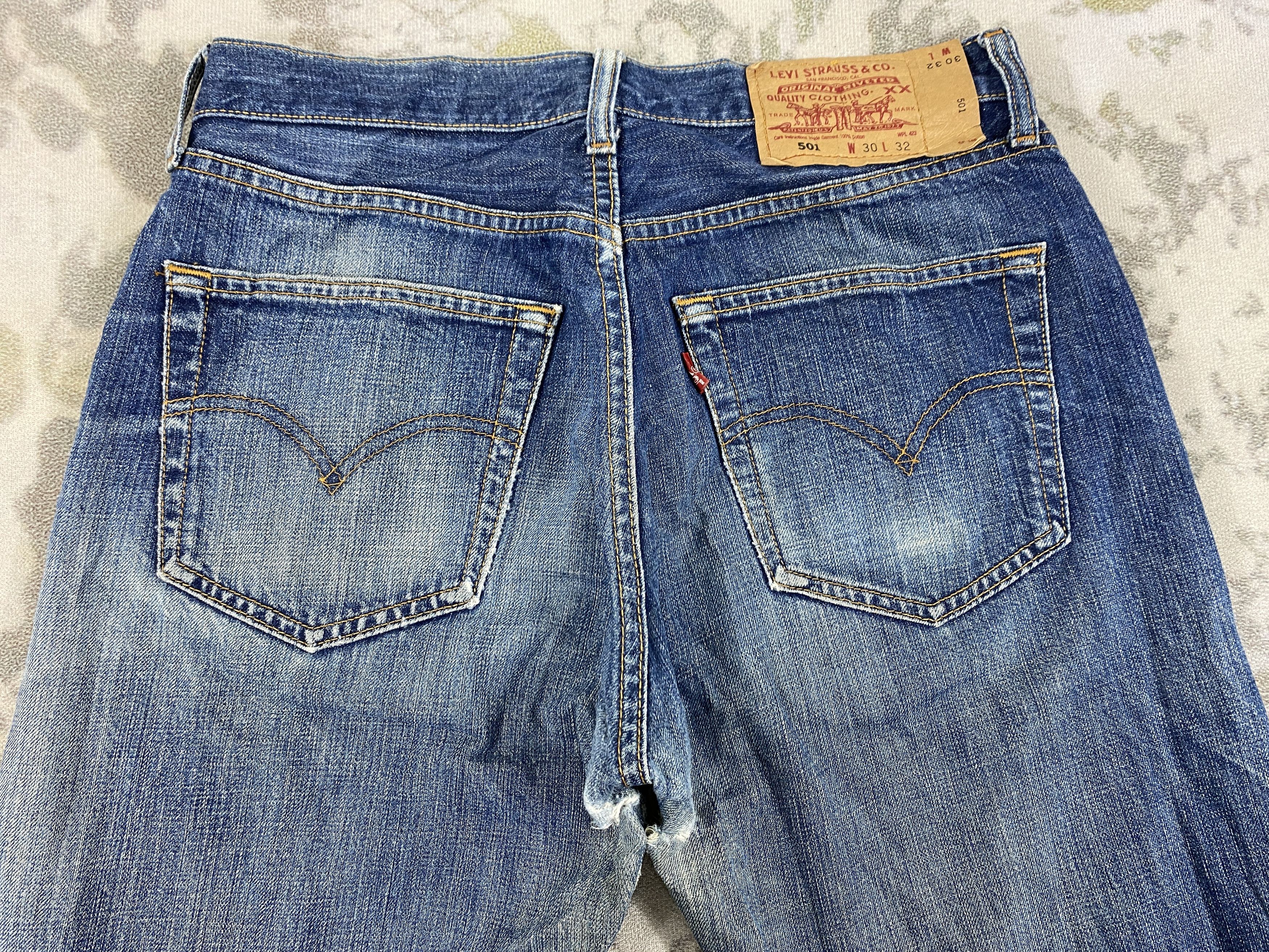 Levi's Vintage Levi's 501 Faded Blue Jeans 30x30 Denim- JN3783 Size US 30 / EU 46 - 4 Thumbnail