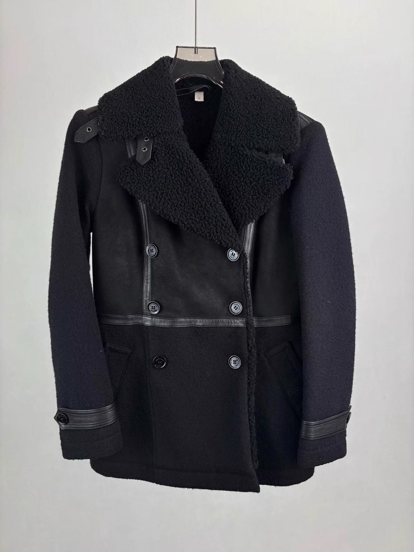 Burberry BURBERRY Shearling Jacket K1 Size US XL / EU 56 / 4 - 1 Thumbnail