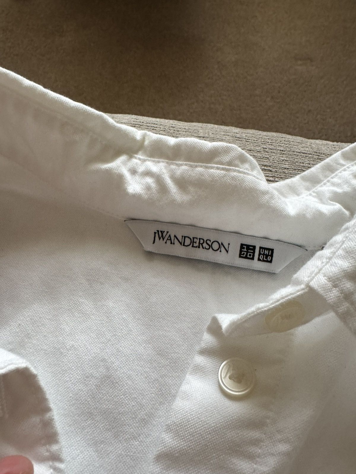 JW Anderson × Uniqlo Uniqlo x JW Anderson White Button Up Size US M / EU 48-50 / 2 - 3 Thumbnail