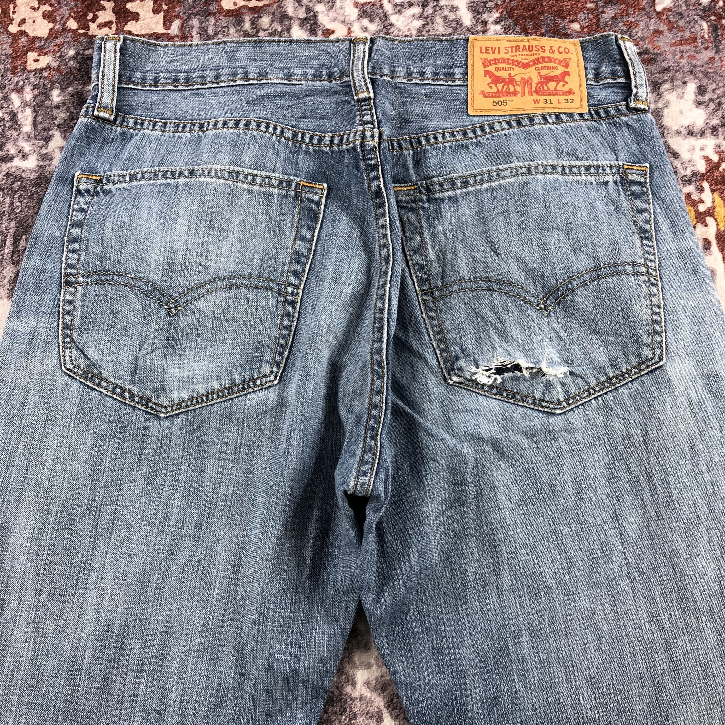 Levi's × Vintage Vintage Blue Wash Levis 505 Jeans-JM2429 Size US 31 - 4 Thumbnail