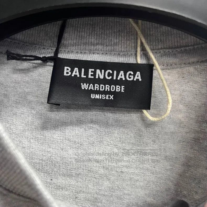 Balenciaga Balenciaga Gray Logo Print Short Sleeve T-shirt. Size US XS / EU 42 / 0 - 3 Thumbnail