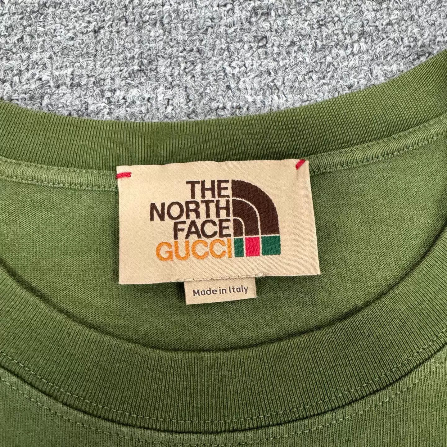 Gucci Gucci x TNF Olive Green Cat Print SS Tee L Size US L / EU 52-54 / 3 - 5 Thumbnail