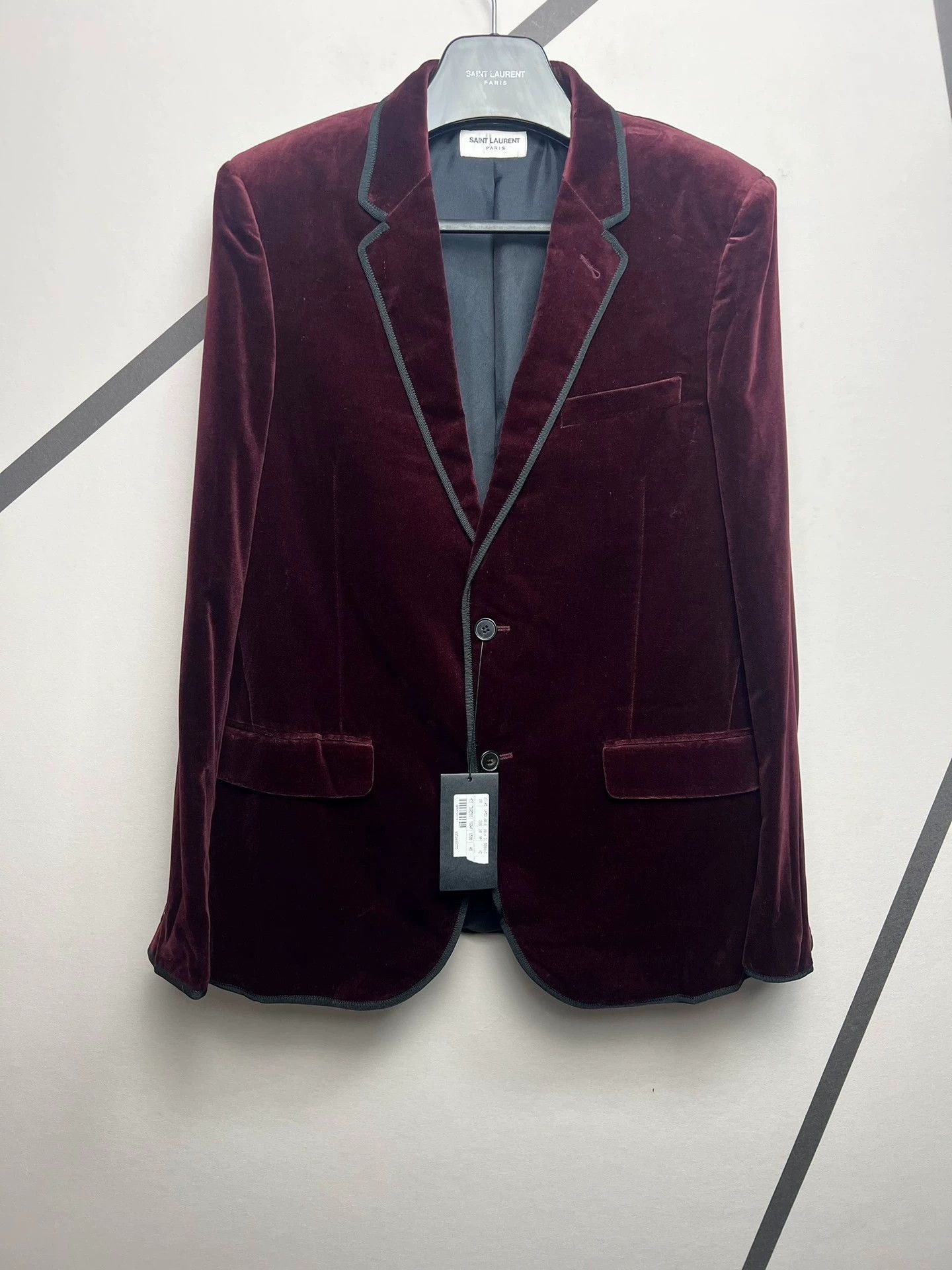 Saint Laurent Paris Authentic Saint Laurent SLP Burgundy Velvet Court Suit Size 48R - 1 Thumbnail
