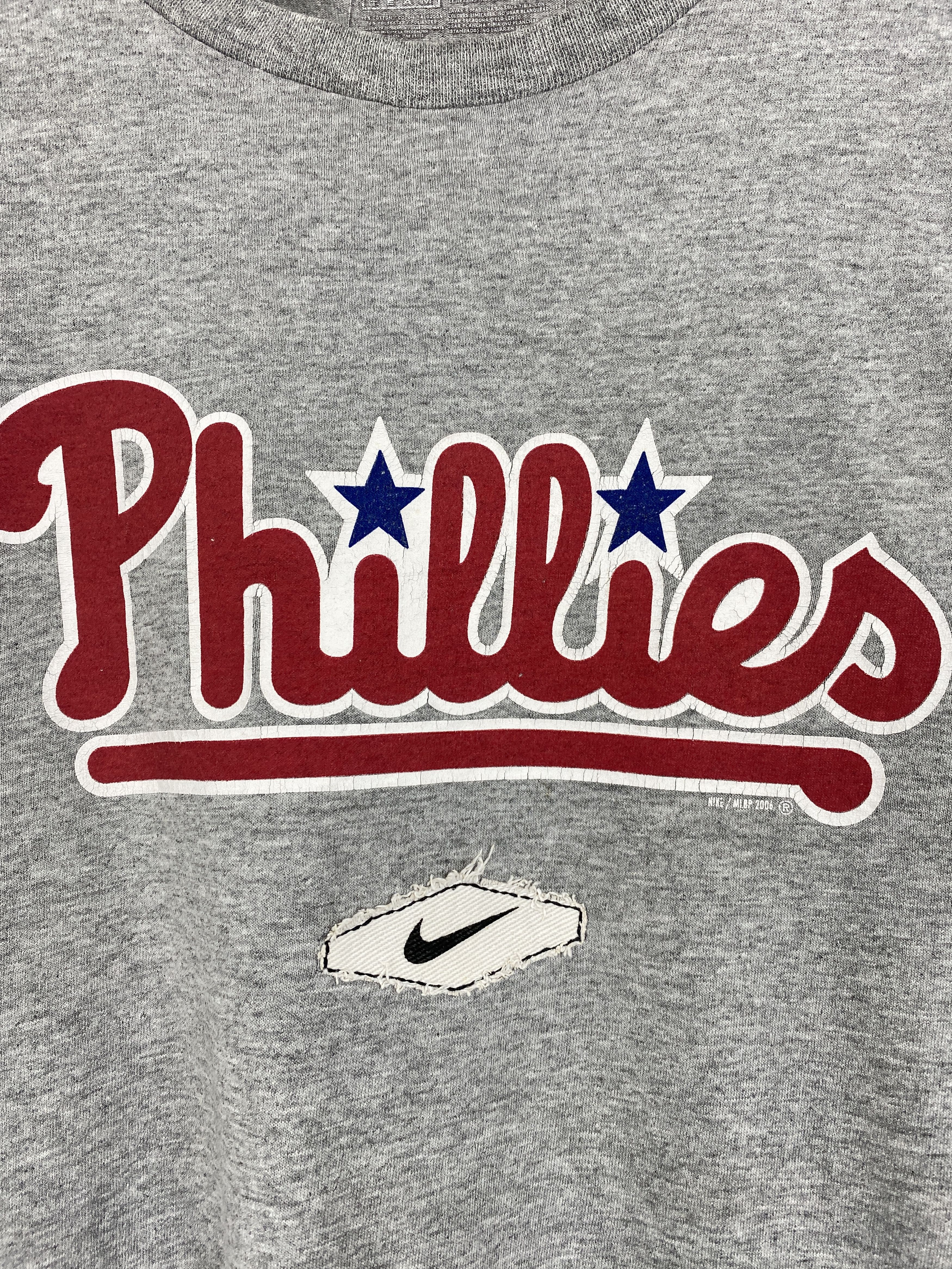Nike × Vintage Vintage Nike Phillies Spellout Crewneck T Shirt TA0705 Size US L / EU 52-54 / 3 - 5 Thumbnail