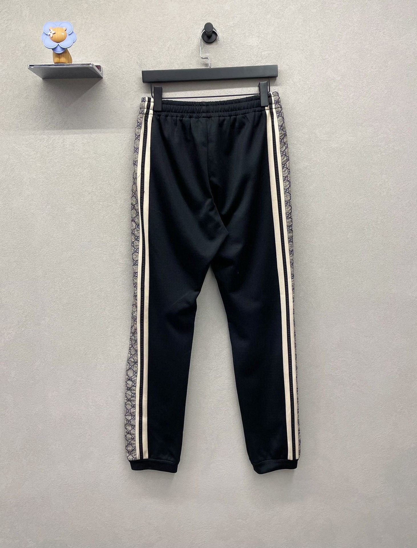 Gucci Gucci Size S Double G side strap plain pattern trousers 250 Size US 28 / EU 44 - 2 Thumbnail