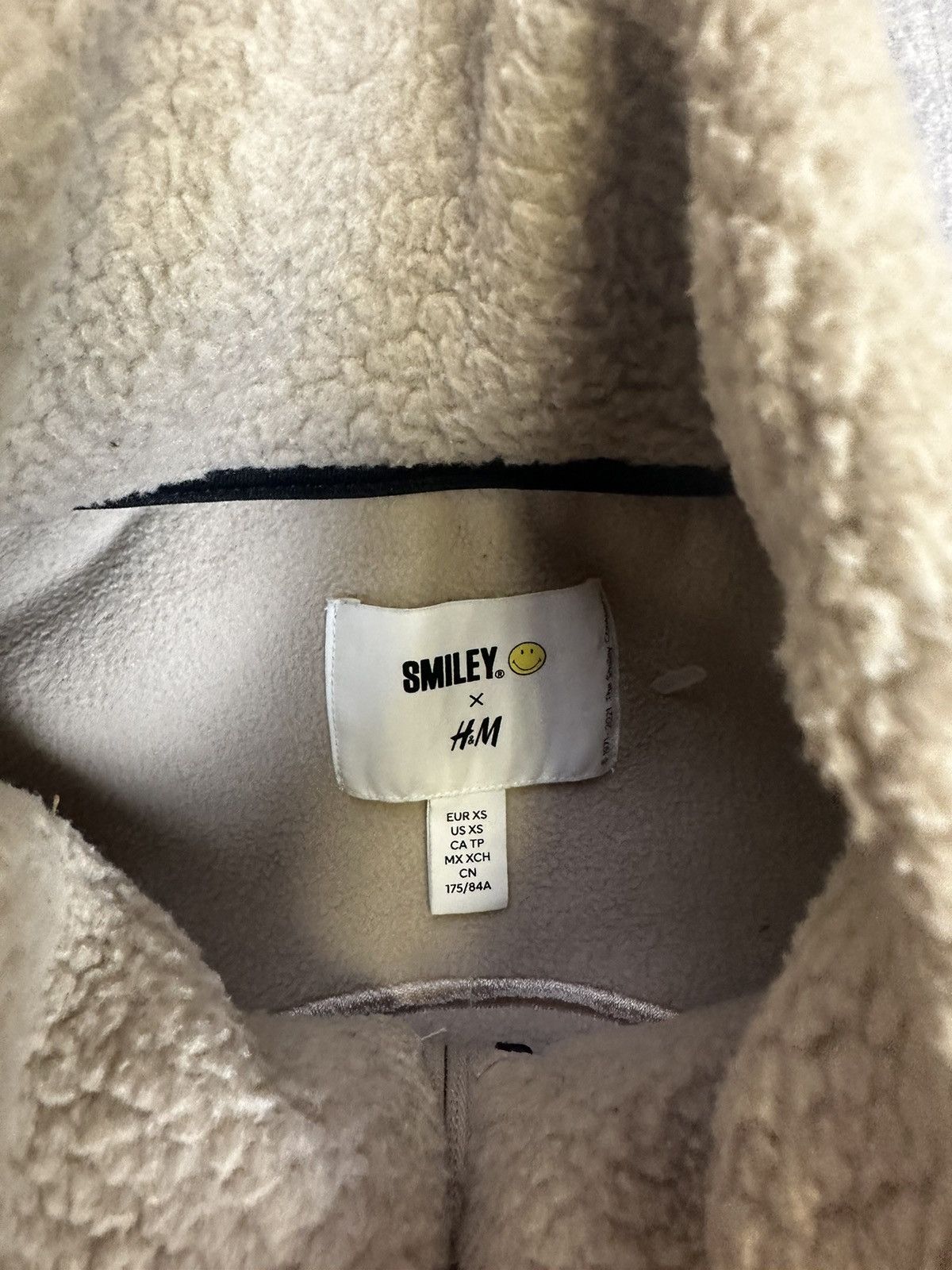 H&M Men’s vintage fleece vest Smiley x h&m Size US XS / EU 42 / 0 - 5 Thumbnail