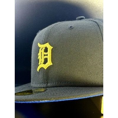 New Era Detroit Tigers Rolling Papers Pack Hat Club 59FIFTY 7 5/8 Bl Size ONE SIZE - 5 Thumbnail