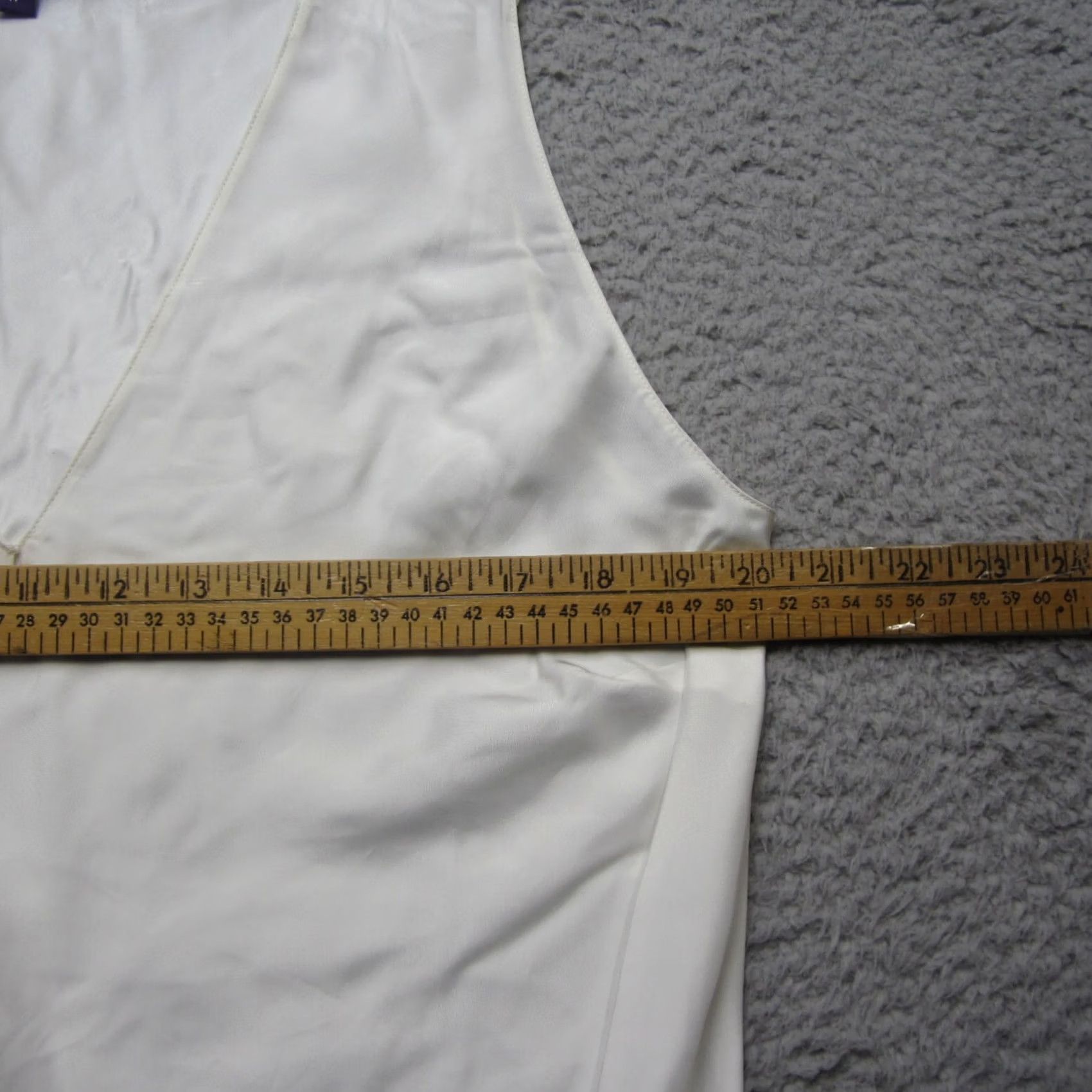 Ralph Lauren Purple Label Ralph Lauren Purple Label Blouse Women 14 White Sleeveless Satin Casual Size XL / US 12-14 / IT 48-50 - 7 Thumbnail