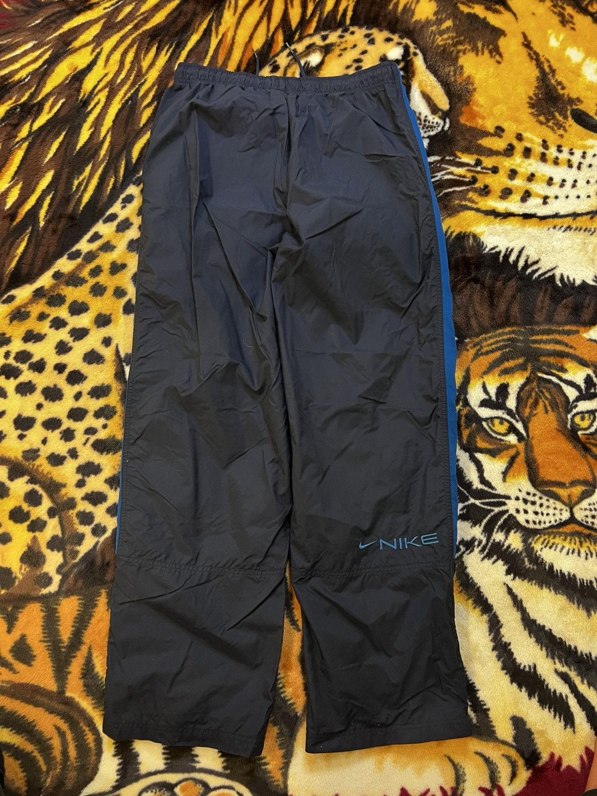 Nike × Vintage Y2K NIKE Spell-Out Embroidered Track-Pants Size US 34 / EU 50 - 8 Thumbnail