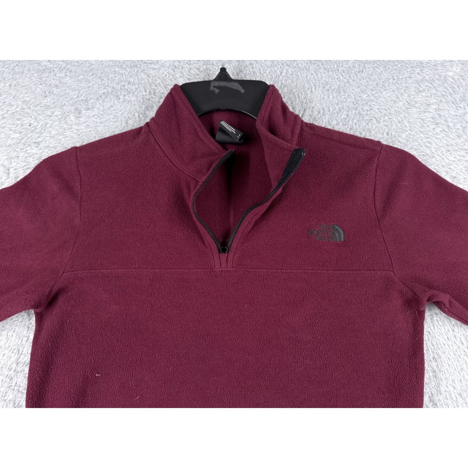 The North Face VINTAGE The North Face Sweater Womens Small Red 1/4 Zip Pullover Polyester Fleece Mock Size S / US 4 / IT 40 - 4 Thumbnail