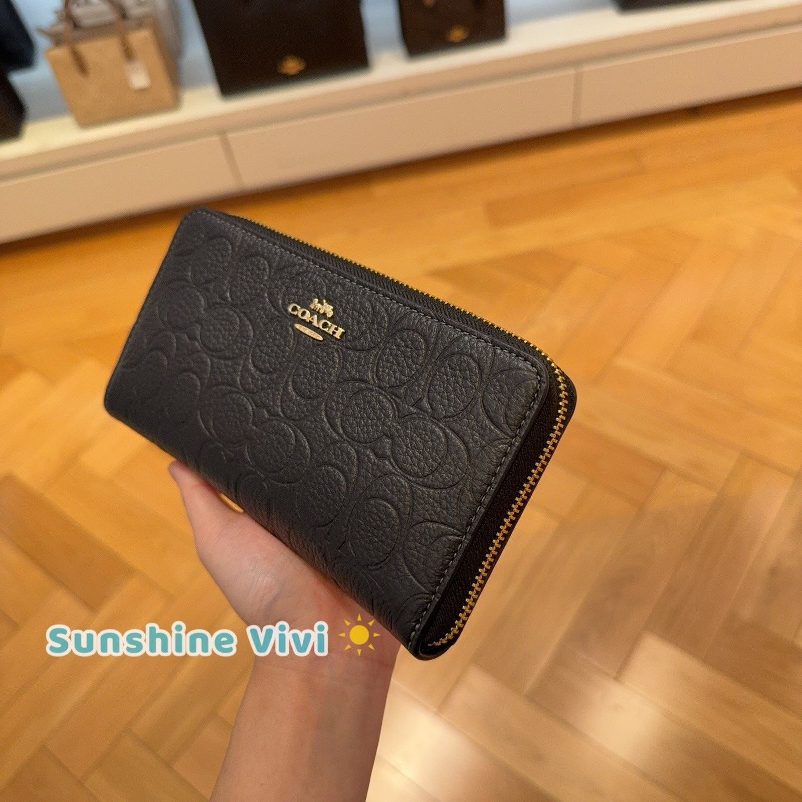 Coach NWT Coach Long Zip Around Wallet Leather CEW21 Black Gold Size ONE SIZE - 2 Thumbnail