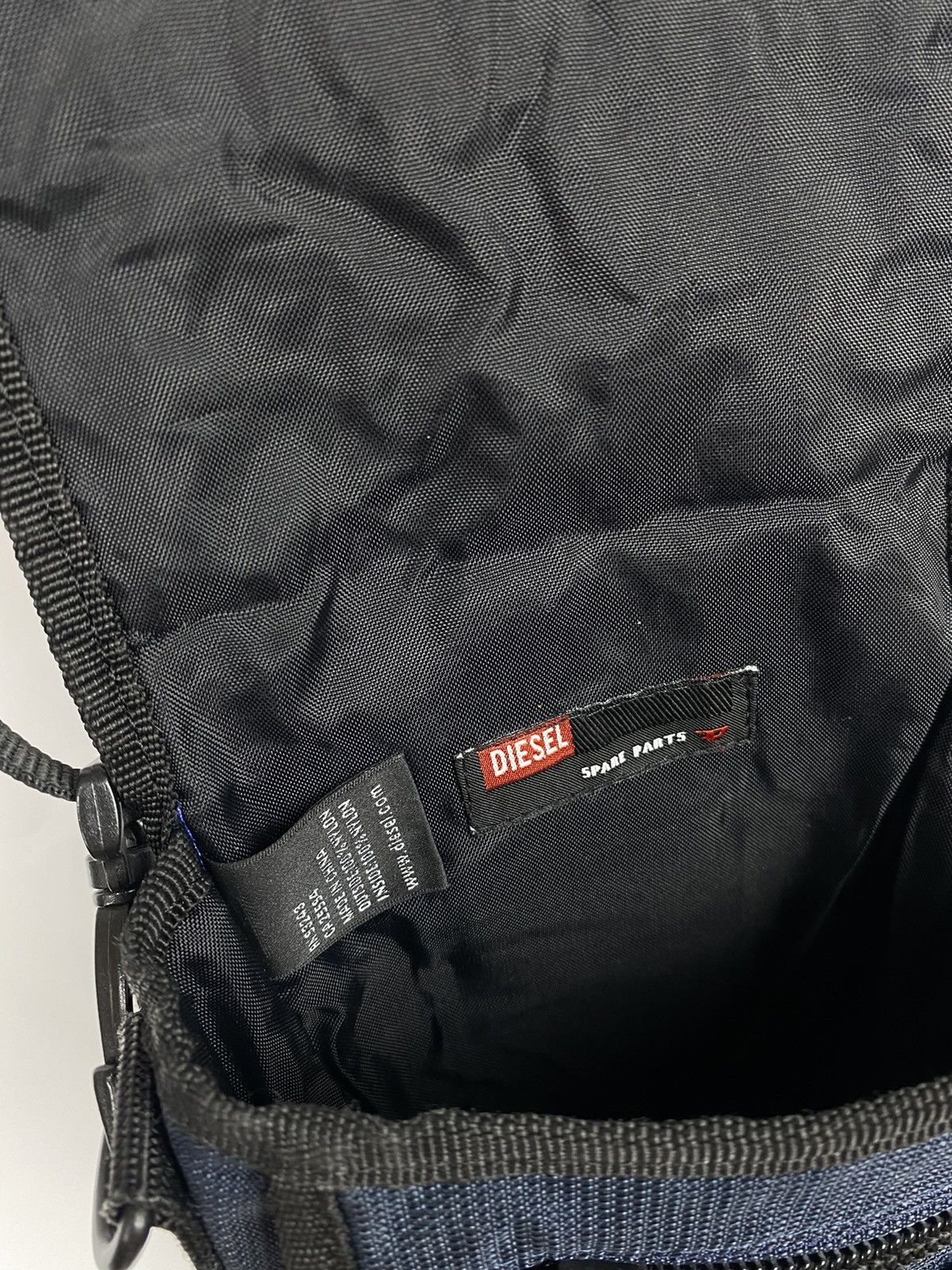 Diesel Vintage Diesel 00s Nylon Messenger Mini Bag Size ONE SIZE - 11 Thumbnail