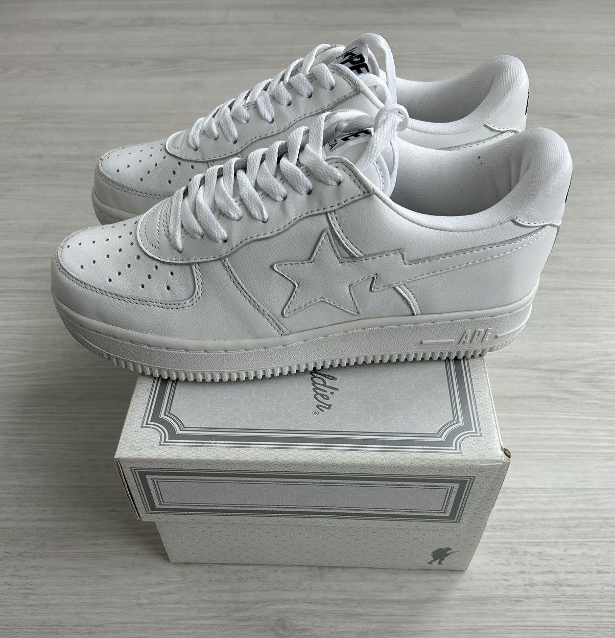 Bape RARE OG 2007 A BATHING APE WHITE BAPESTA Size US 9.5 / EU 42-43 - 4 Thumbnail