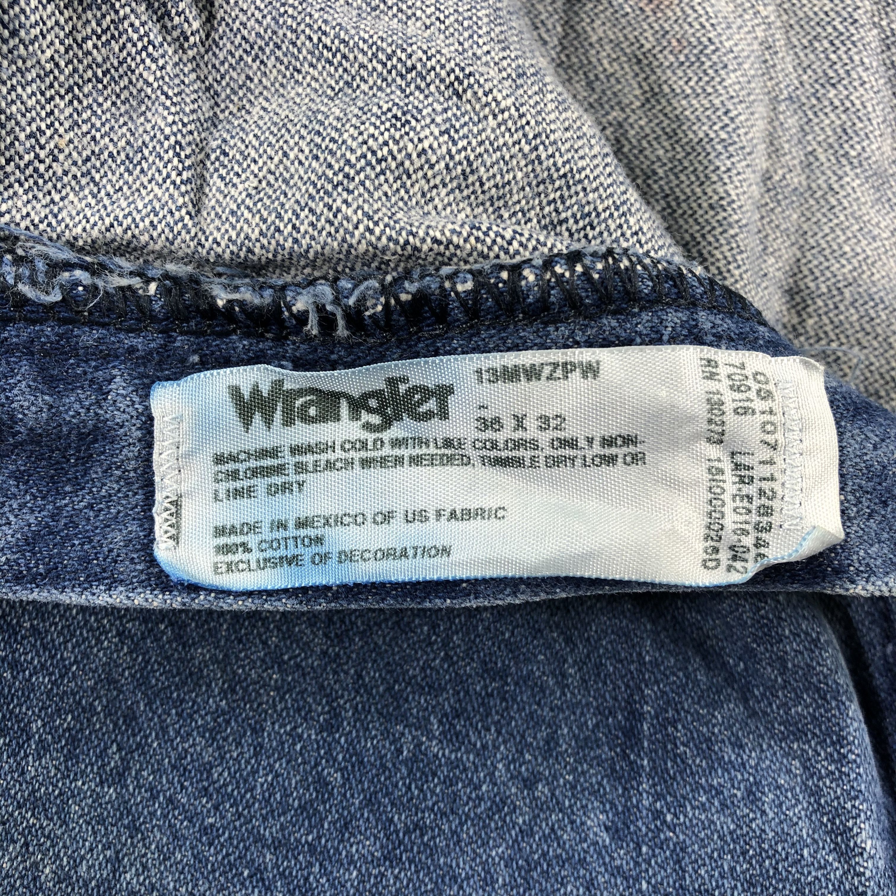 Vintage Vintage Blue Wash Wrangler Jeans-J2462 Size US 37 - 9 Thumbnail