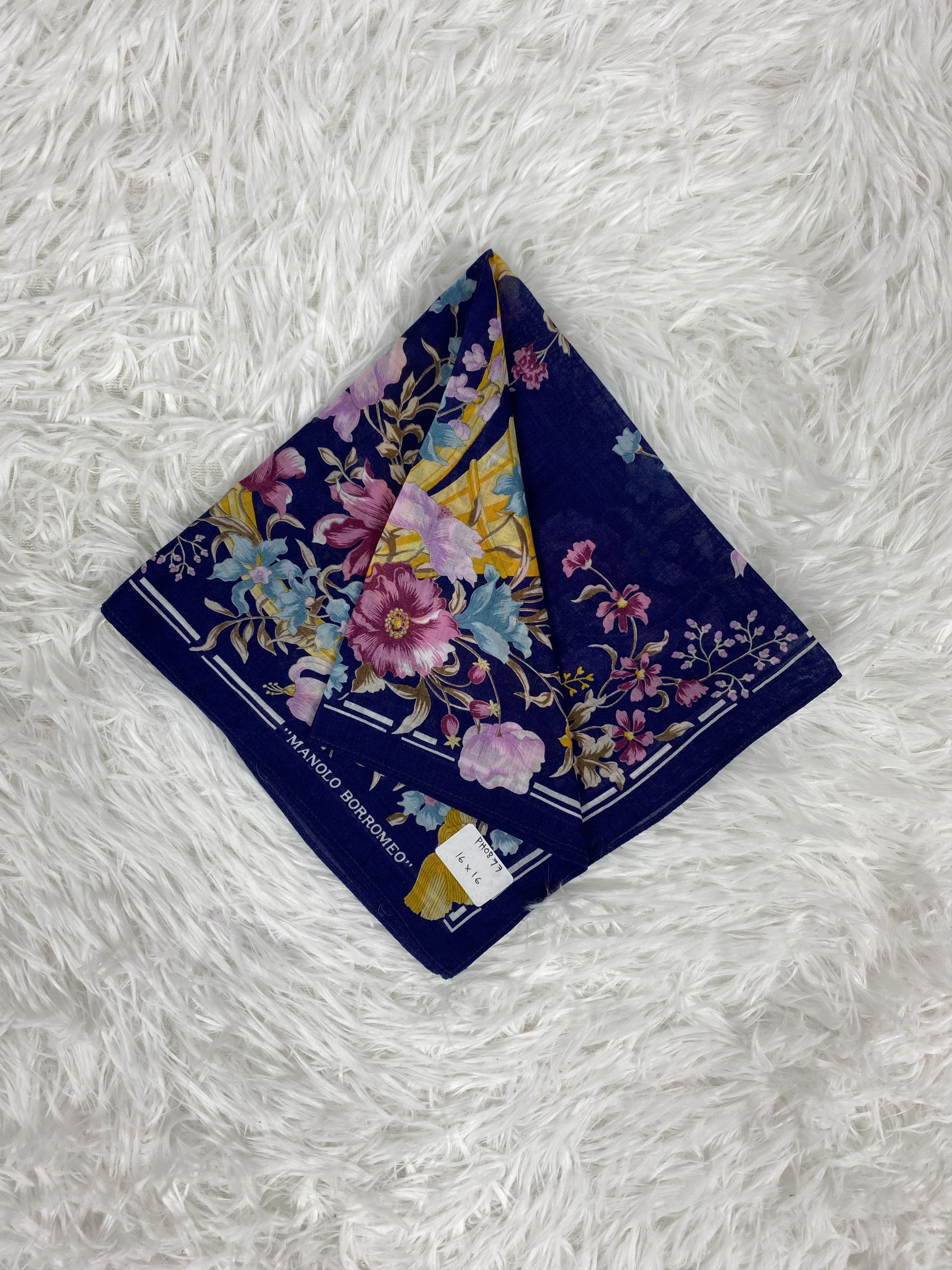 Vintage Vintage Manolo Borromeo Handkerchief Neckerchief PH0877 Size ONE SIZE - 1 Thumbnail