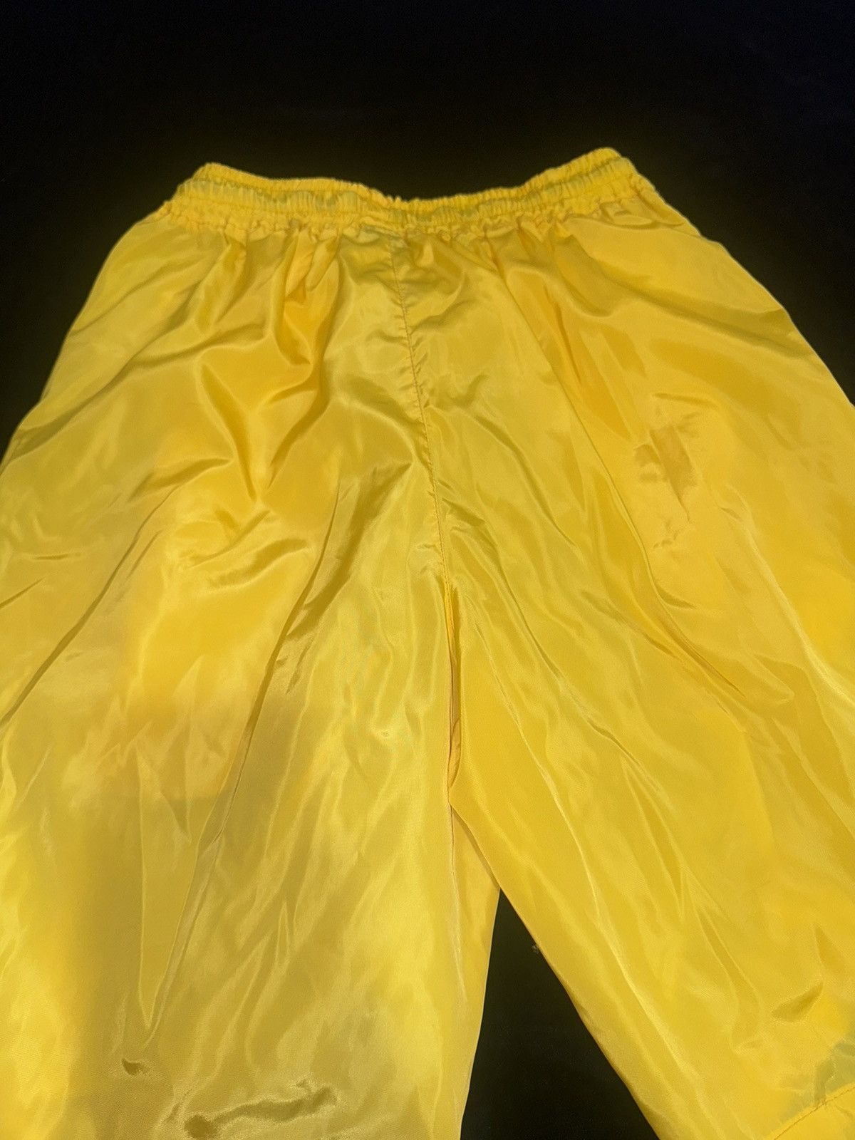 Hypebeast Yellow Gonchang Shorts Size US 33 - 6 Thumbnail