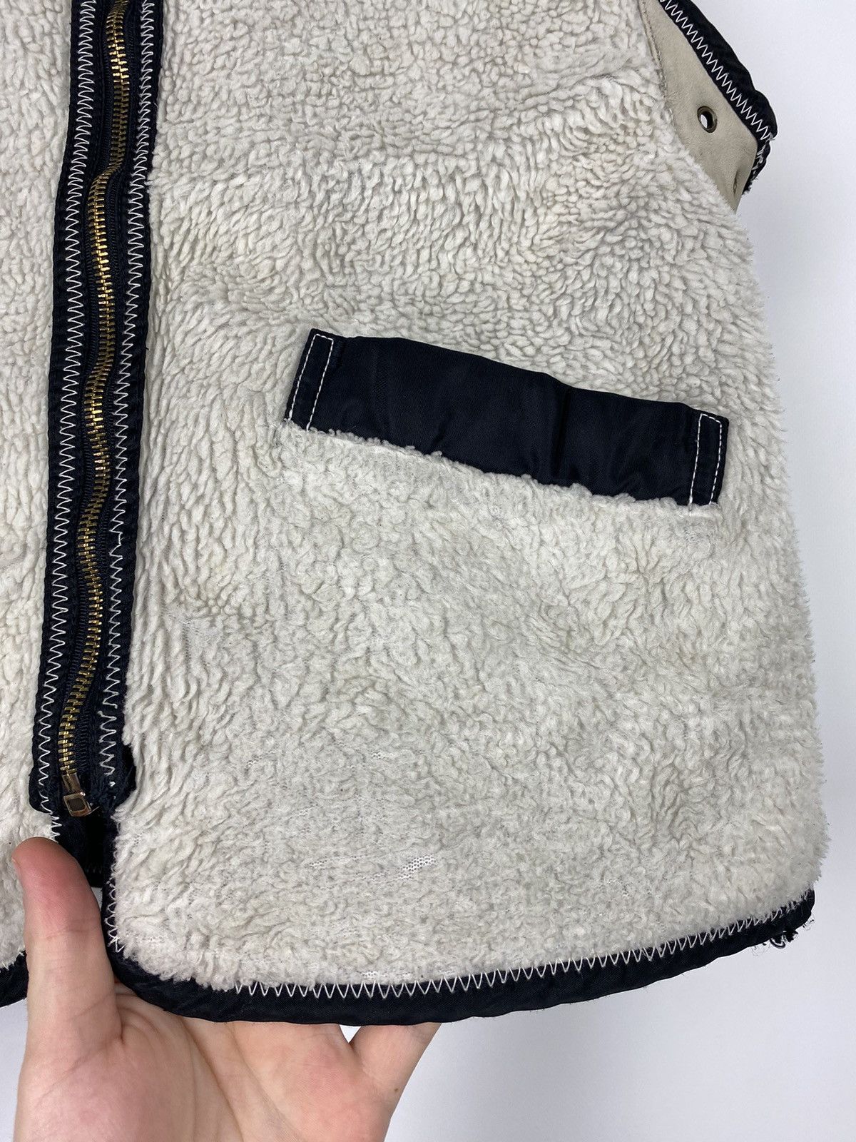 Diesel 1990s Vintage Distressed Diesel Reversible Nylon Sherpa Vest Size US S / EU 44-46 / 1 - 12 Thumbnail