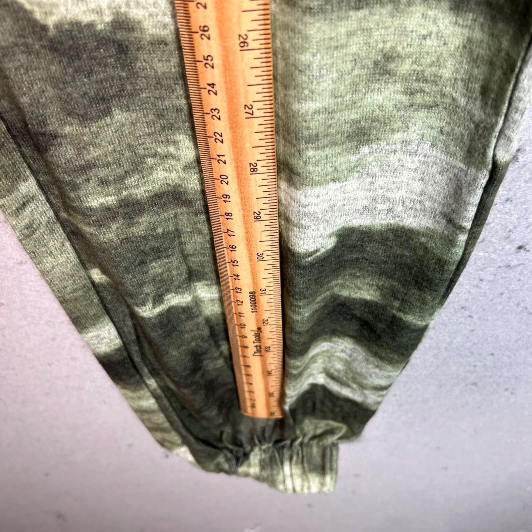 Vintage VINTAGE OneWorld Womens Green Camo Jogger Pants M Medium High Rise Ankle 28in Inseam Polyester Spandex NEW with Tags Mens Womens Girls? Size 32" / US 10 / IT 46 - 7 Thumbnail